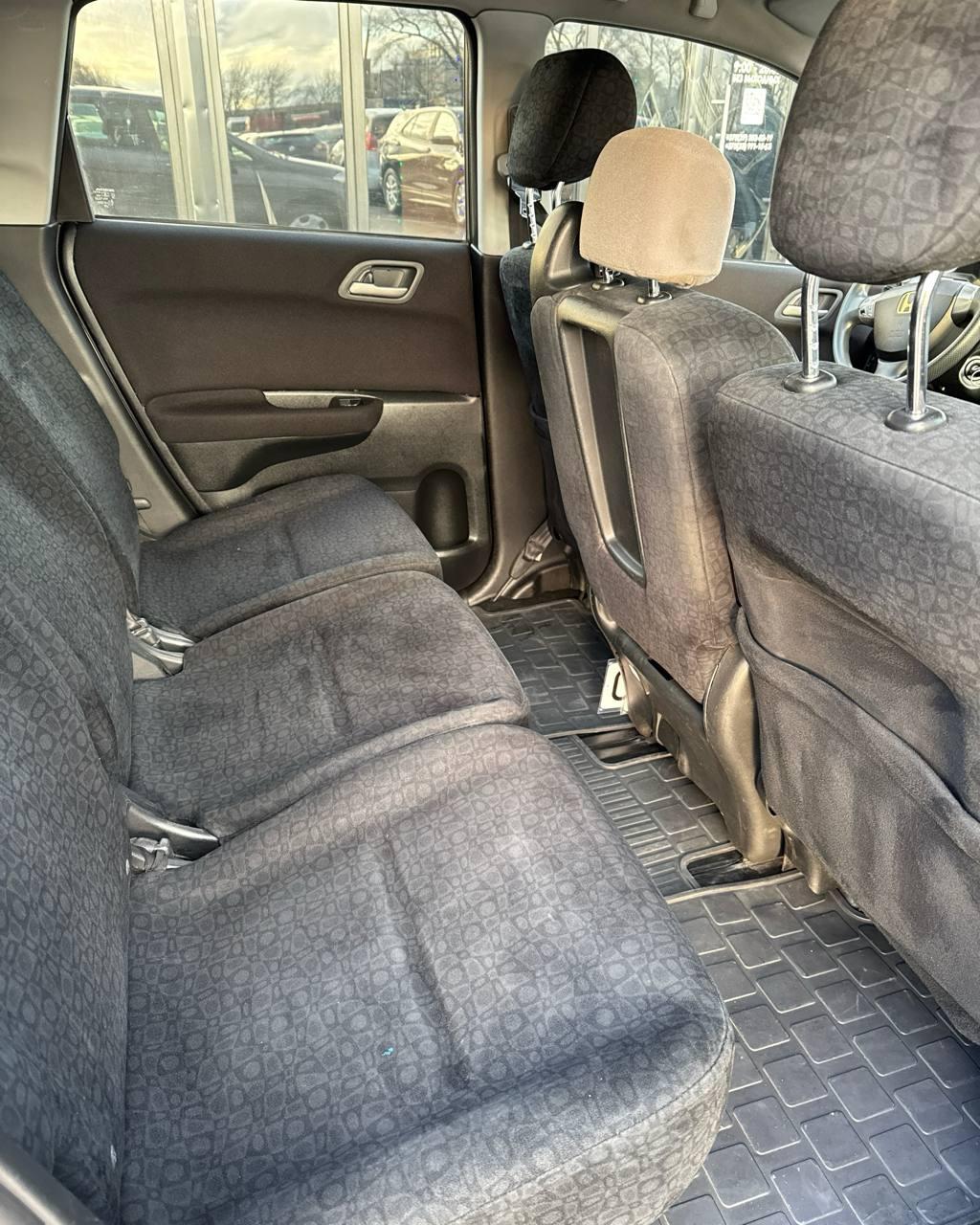 Honda FR-V I , 2005 г., механика, бензин - фото 13