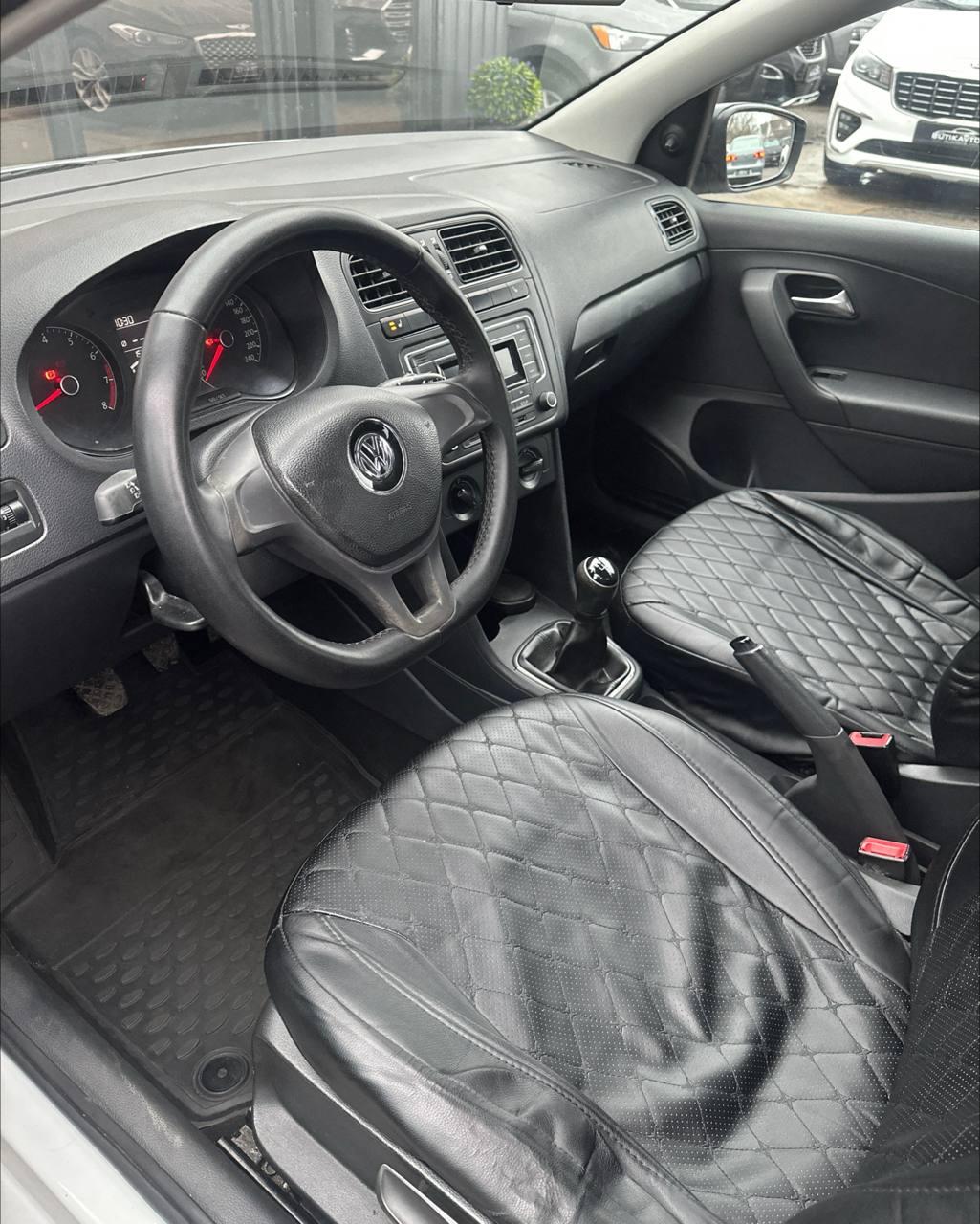 Volkswagen Polo Sedan I · Рестайлинг , 2019 г., механика, бензин - фото 8