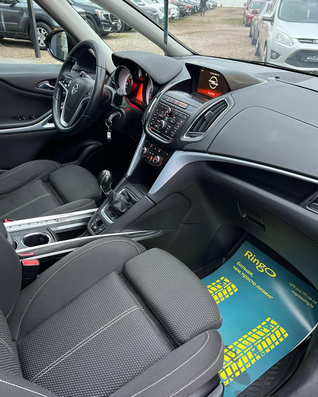 Opel Zafira C , 2015 г., механика, дизель - фото 11