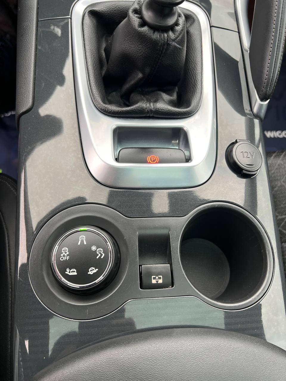 Peugeot 3008 I · Рестайлинг , 2013 г., механика, дизель - фото 14