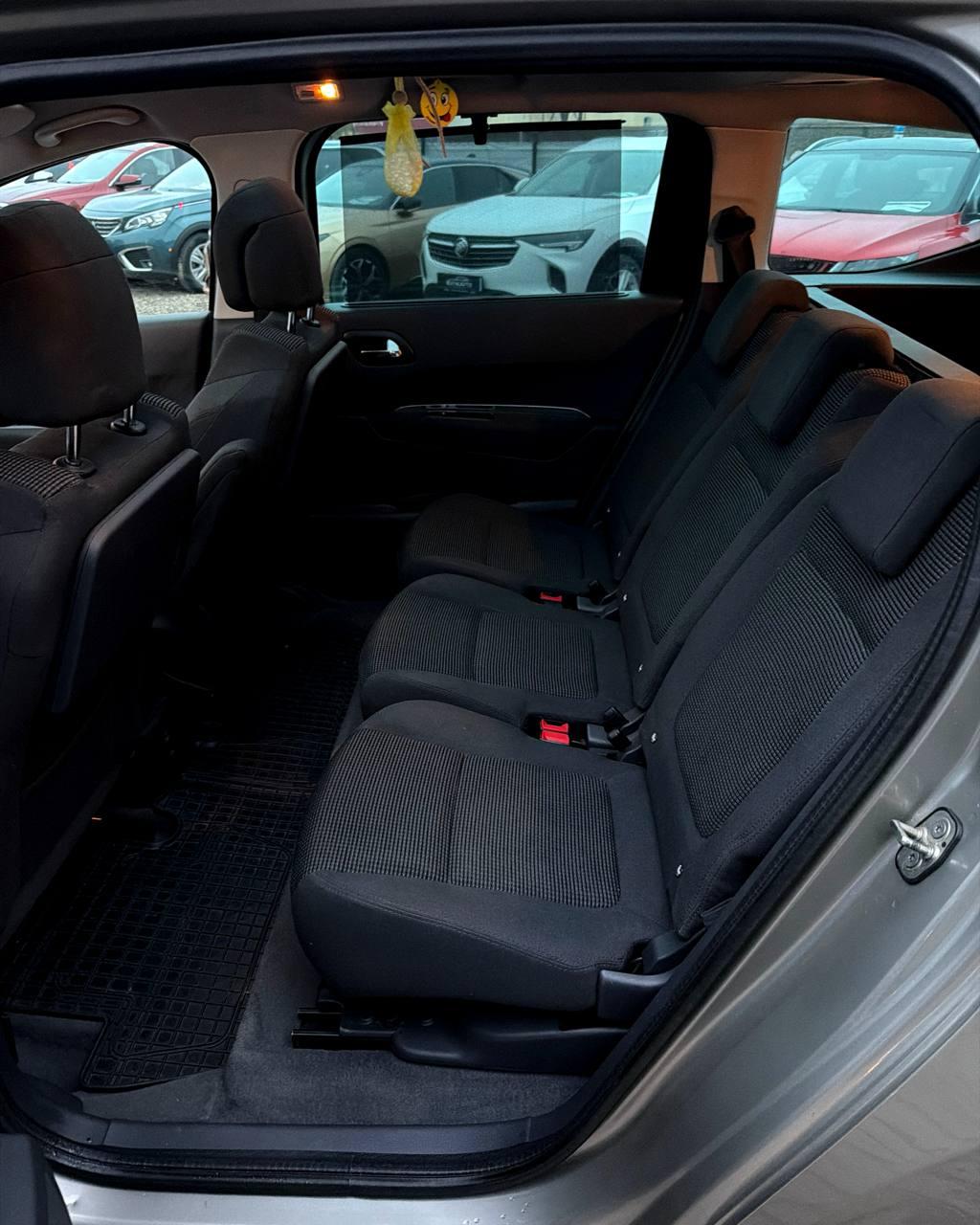 Peugeot 5008 I , 2011 г., механика, дизель - фото 14