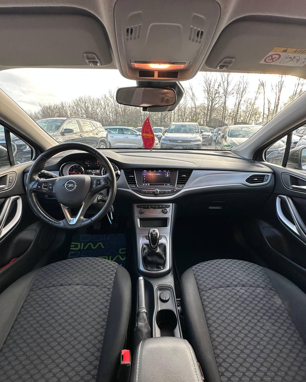 Opel Astra K · Рестайлинг , 2021 г., механика, бензин - фото 9