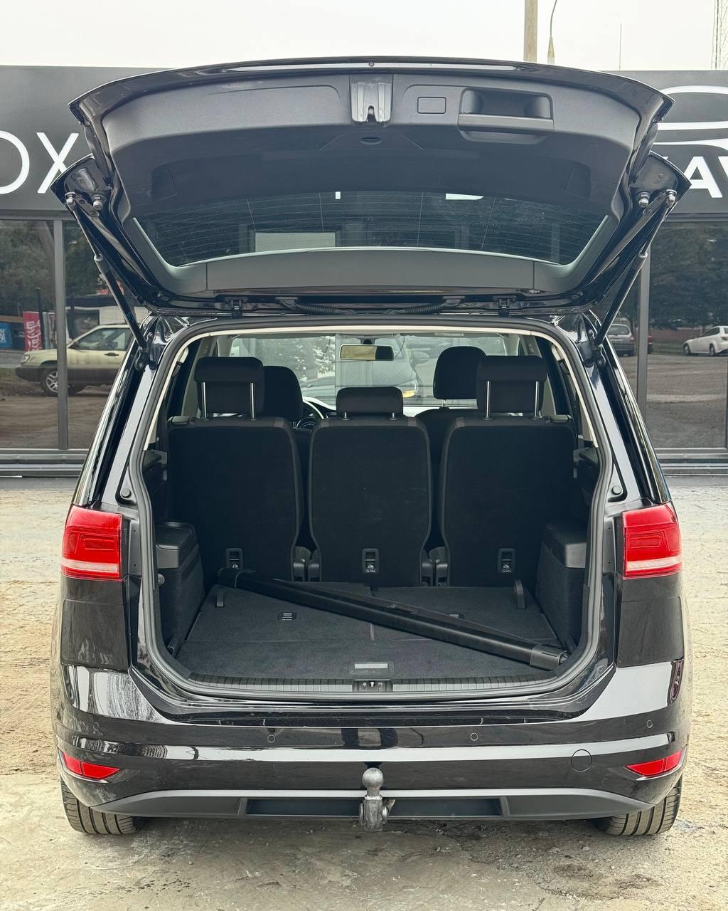 Volkswagen Touran II , 2019 г., механика, бензин - фото 12