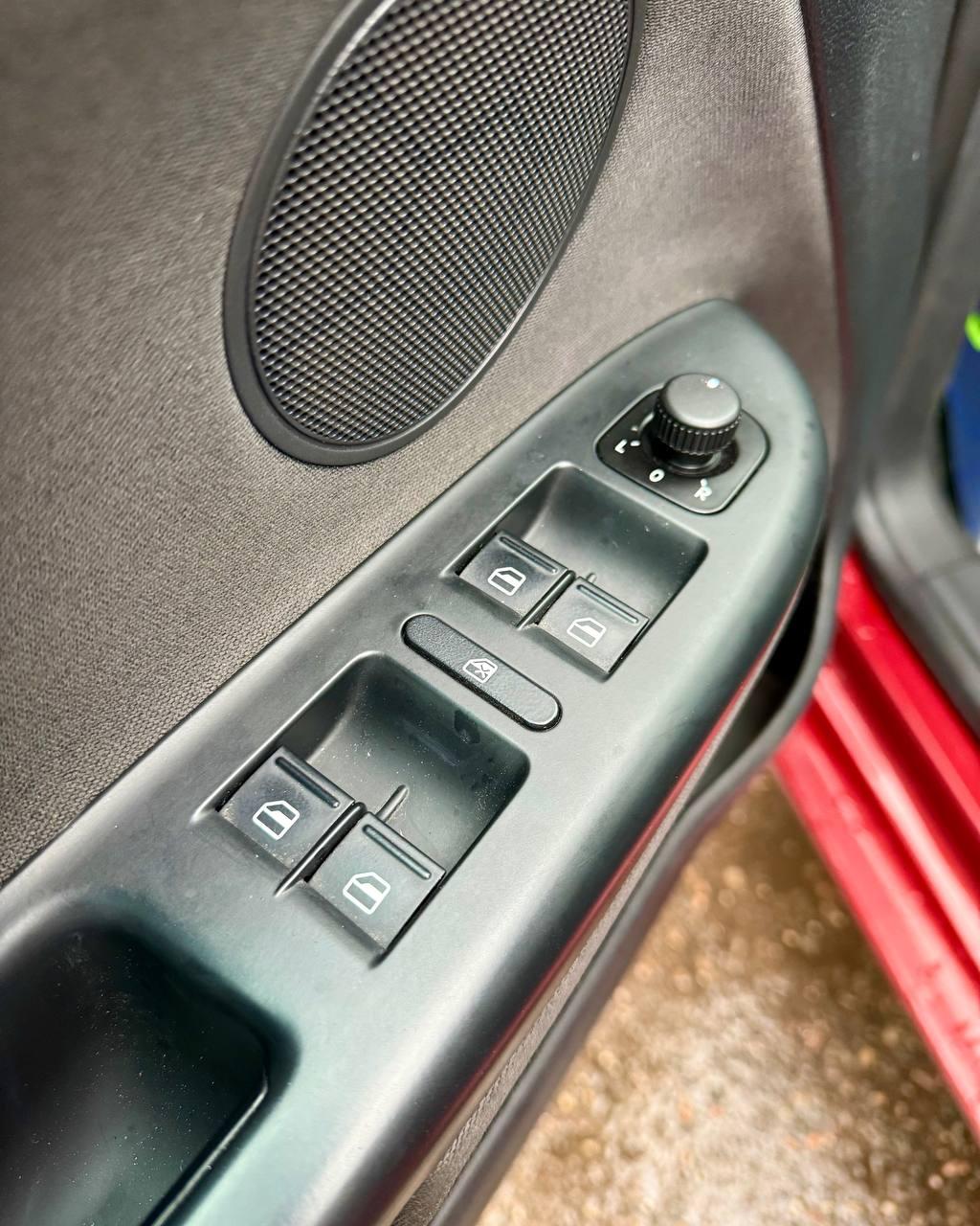 Volkswagen Golf Plus I · Рестайлинг , 2010 г., робот, бензин - фото 15