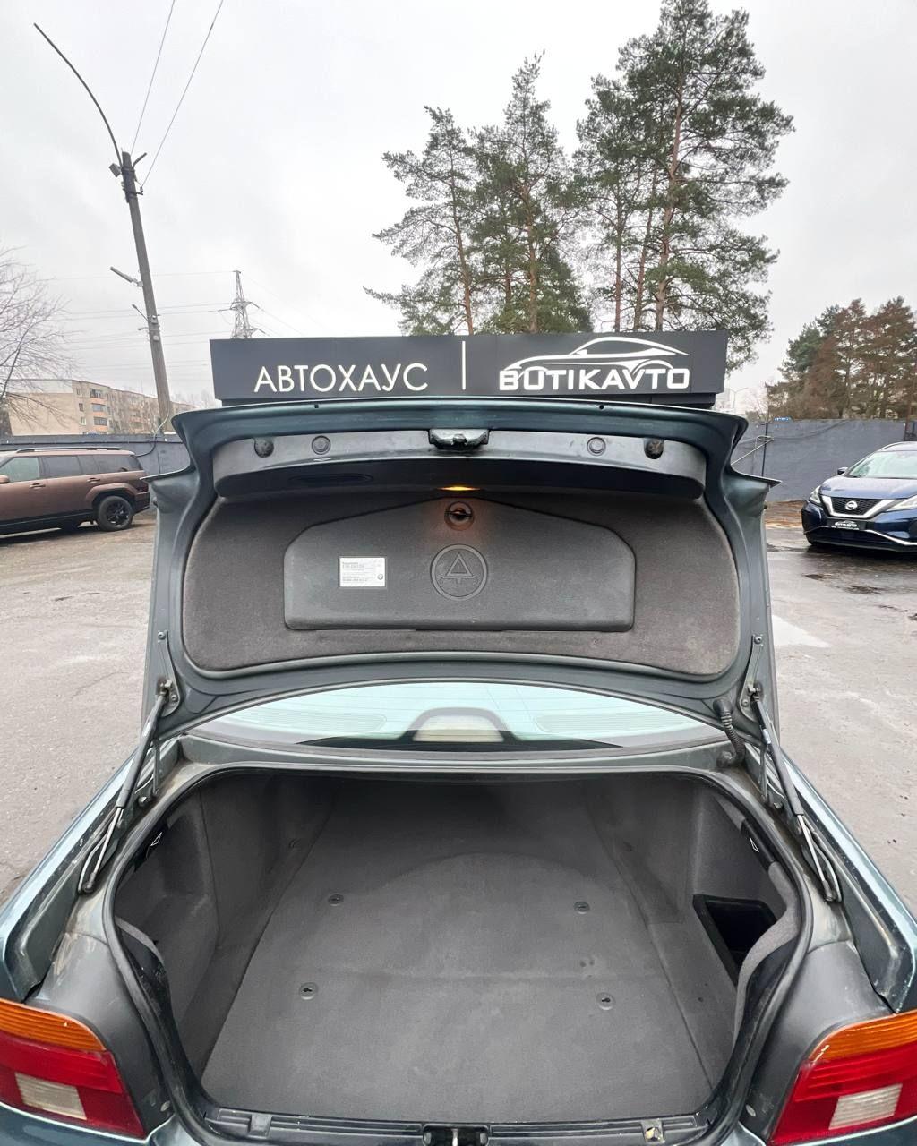 BMW 5 серия E39 · Рестайлинг , 2002 г., автомат, дизель - фото 10