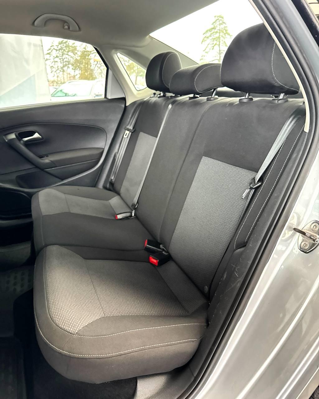 Volkswagen Polo Sedan I · Рестайлинг , 2017 г., робот, бензин - фото 13