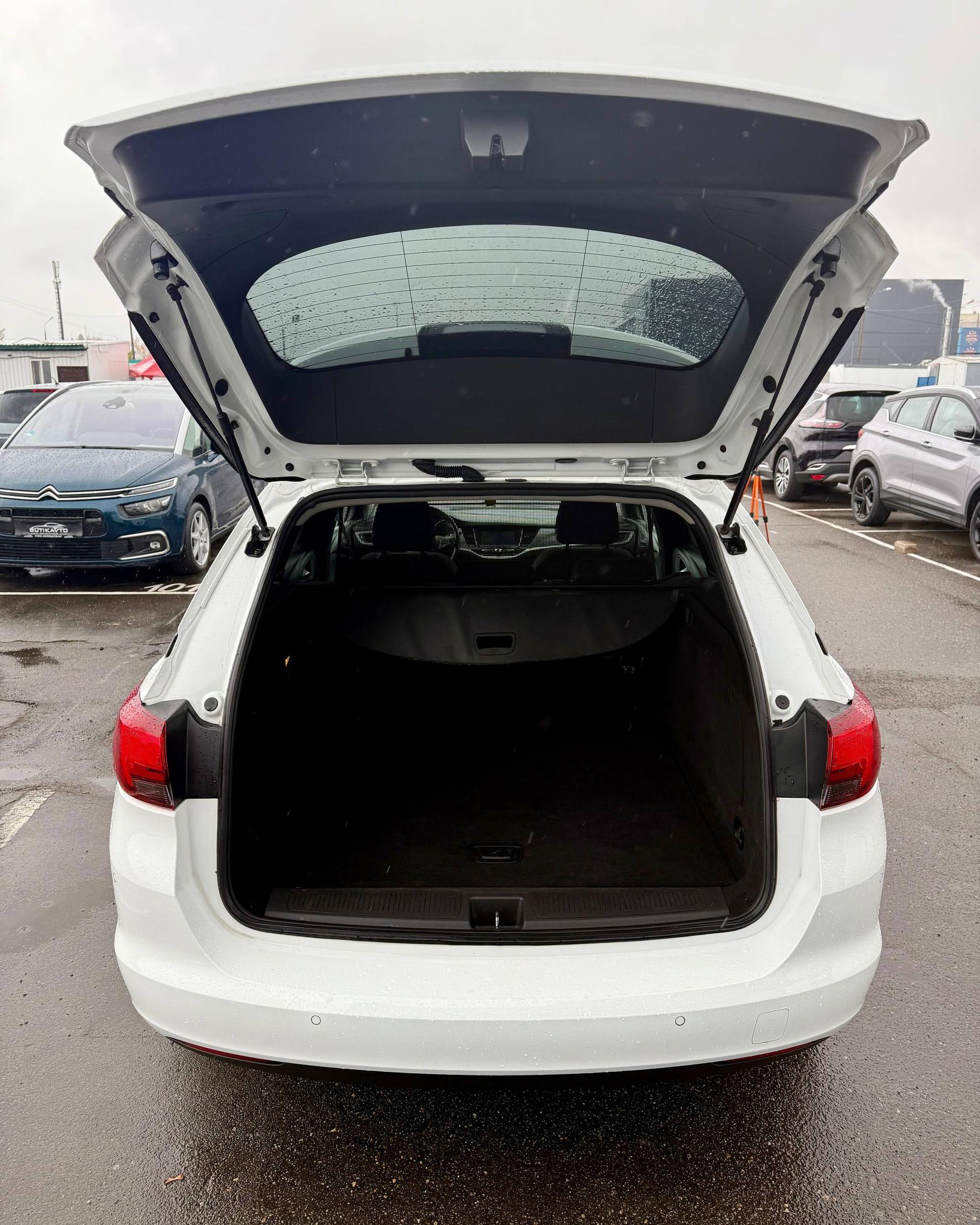 Opel Astra K · Рестайлинг , 2020 г., механика, дизель - фото 14