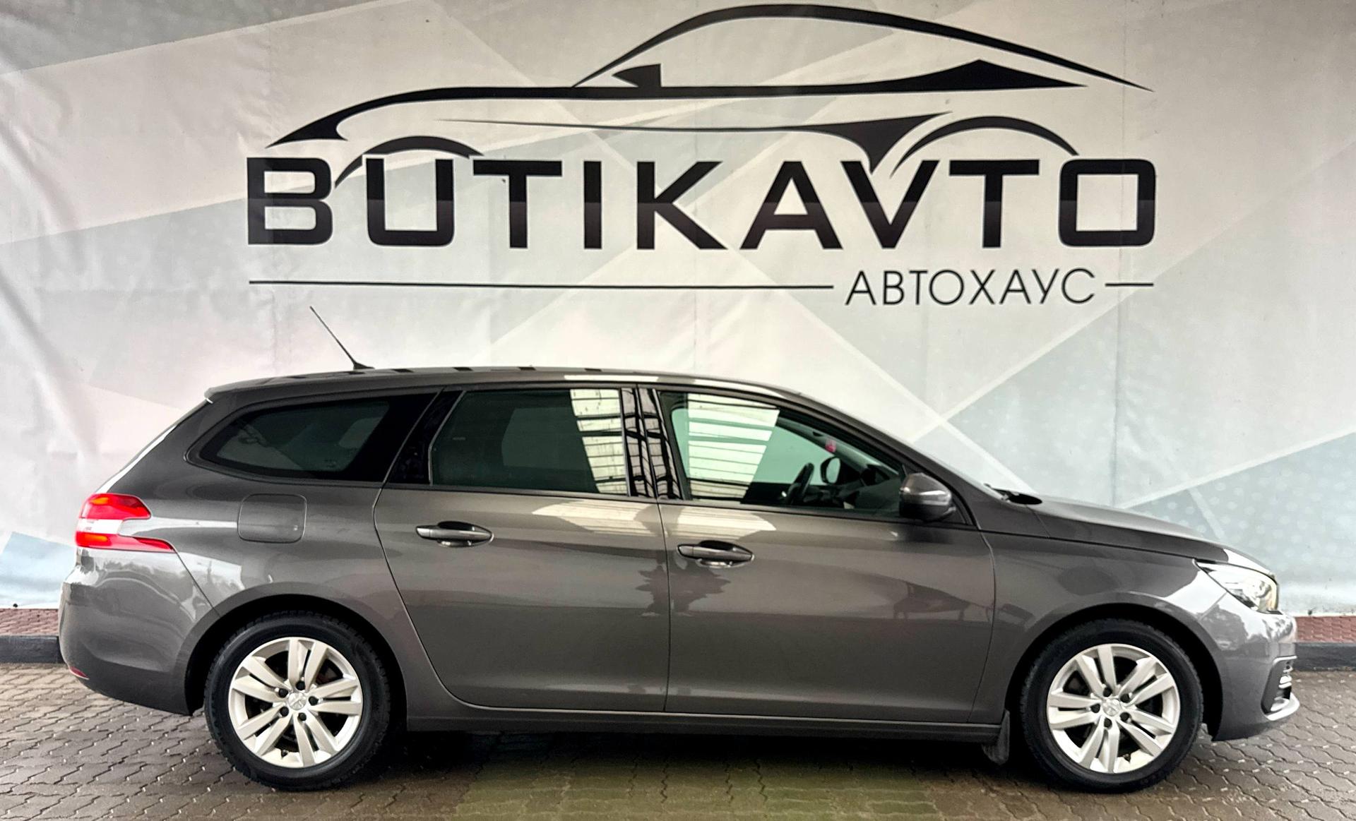 Peugeot 308 T9 · Рестайлинг , 2019 г., механика, дизель - фото 8