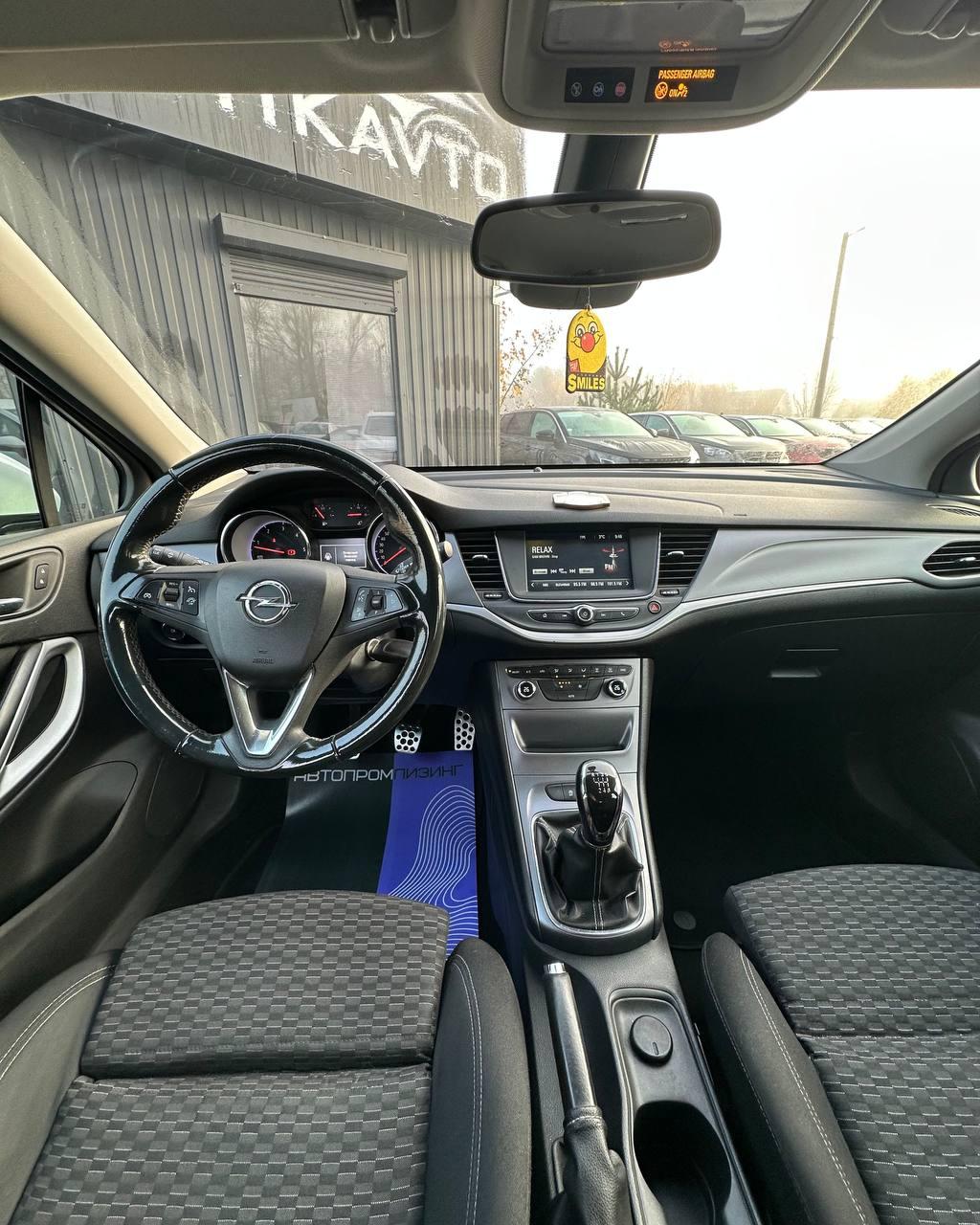 Opel Astra K , 2017 г., механика, дизель - фото 9