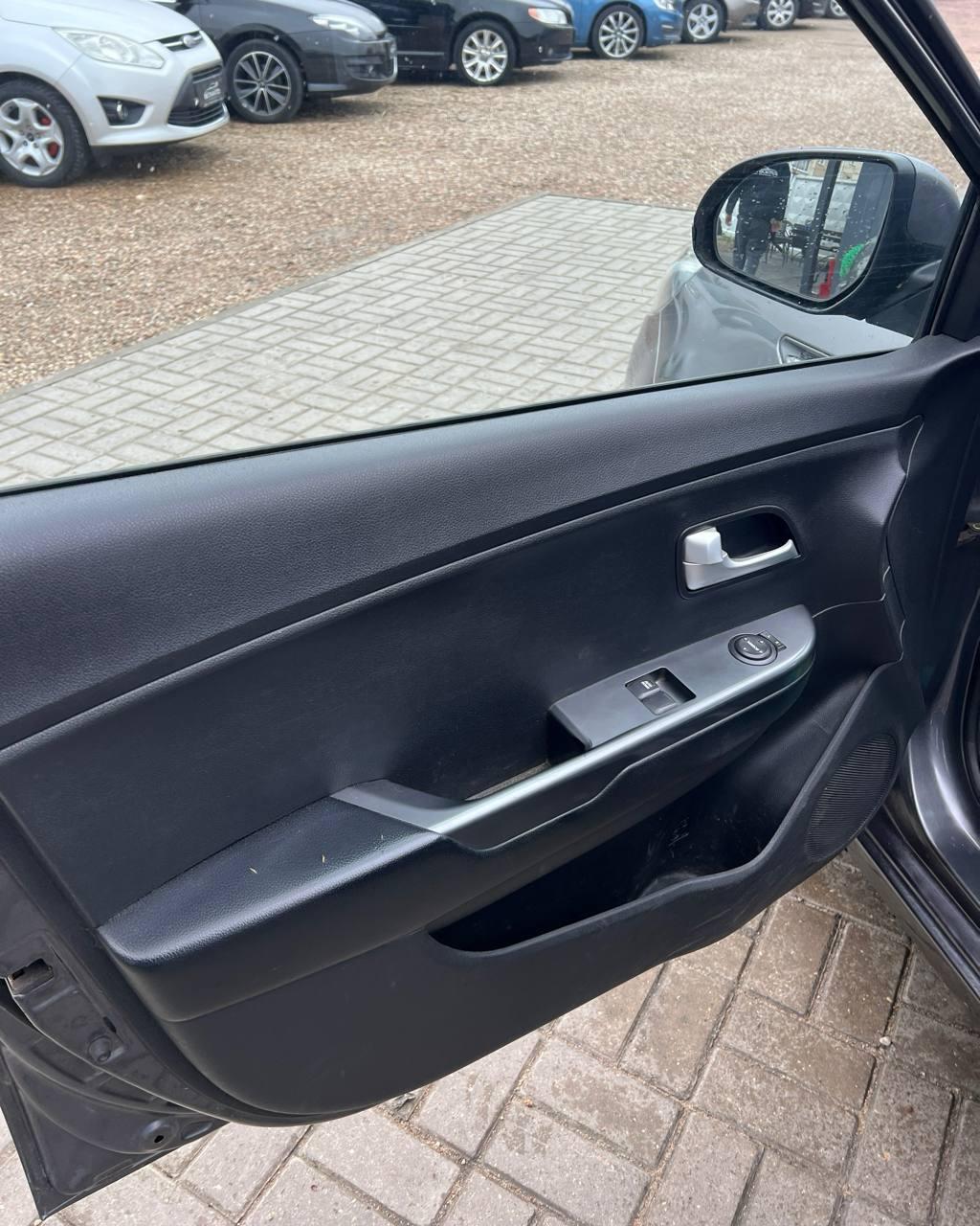 Kia Rio III , 2012 г., механика, бензин - фото 9