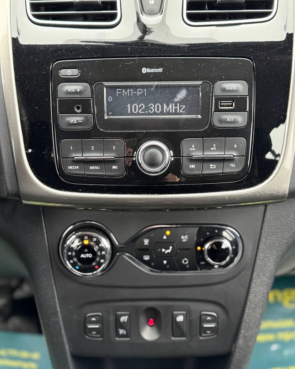 Renault Logan II , 2017 г., механика, бензин - фото 16