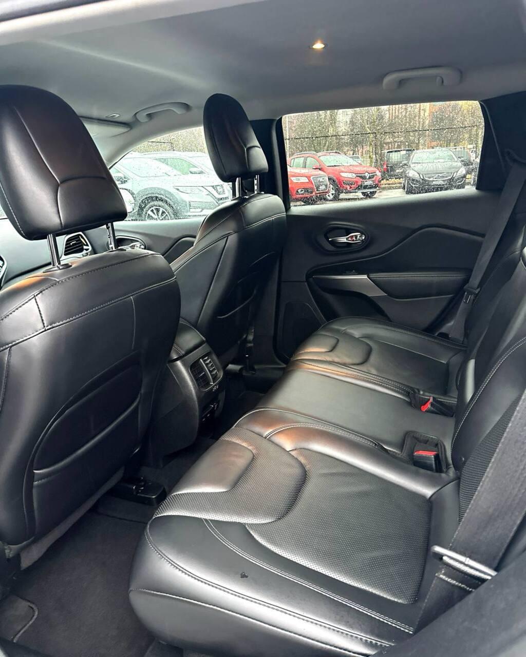 Jeep Cherokee KL · Рестайлинг , 2018 г., автомат, бензин - фото 12