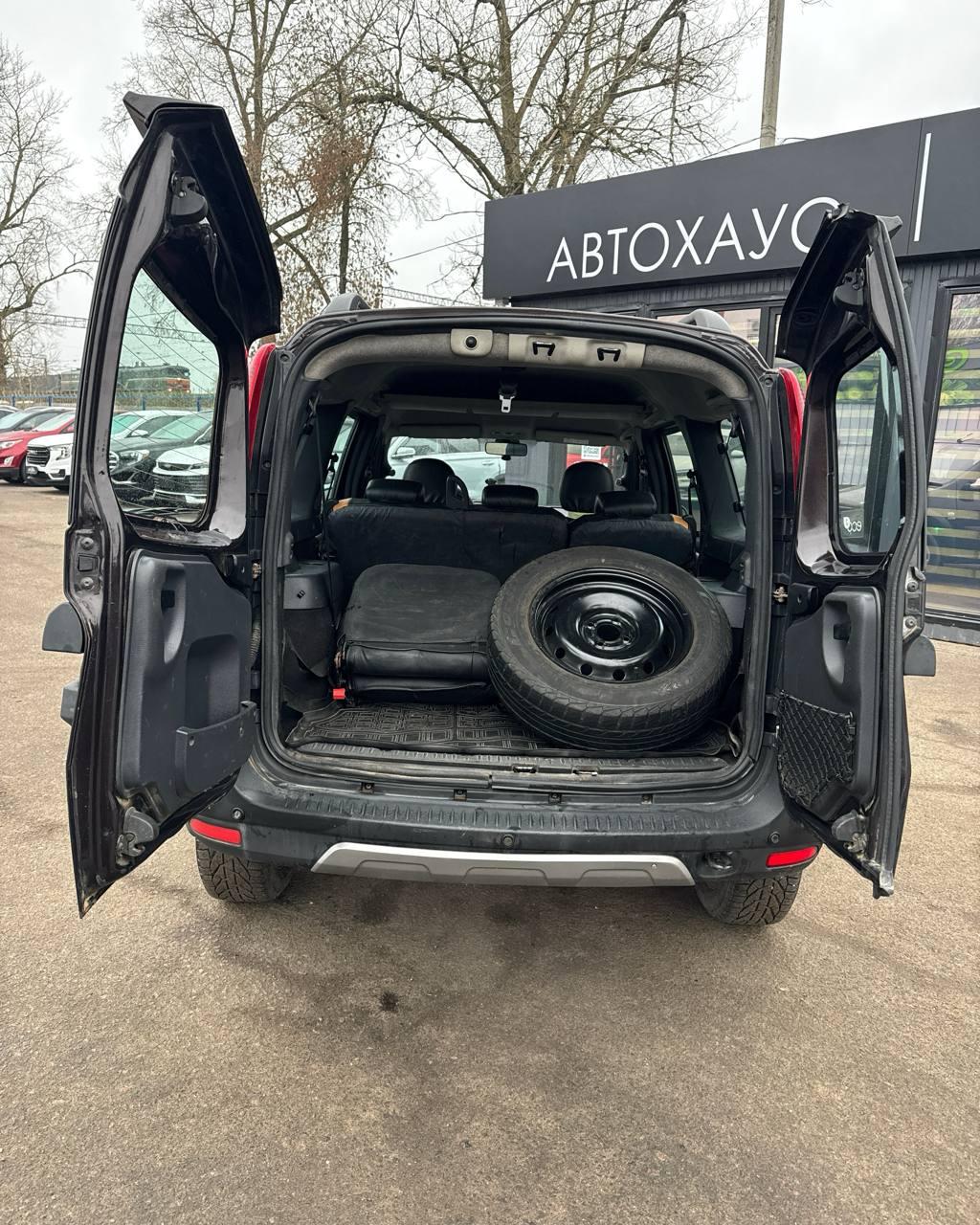 Lada (ВАЗ) Largus I , 2016 г., механика, бензин - фото 13