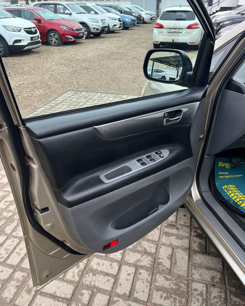 Toyota Avensis Verso I , 2003 г., механика, дизель - фото 9