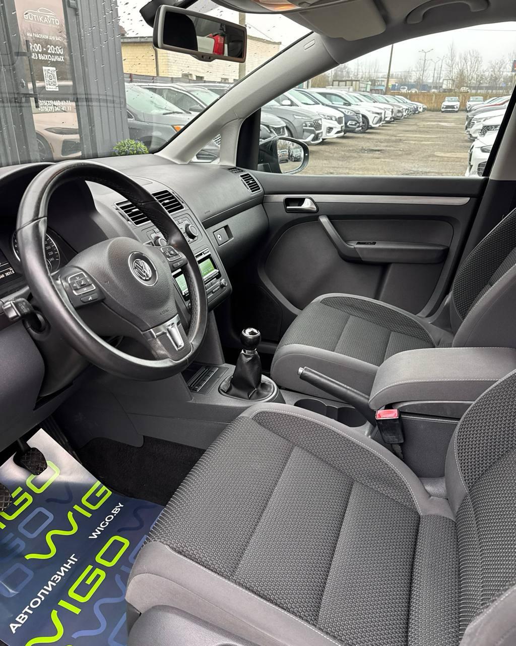 Volkswagen Touran I · 2-й рестайлинг , 2012 г., механика, дизель - фото 8