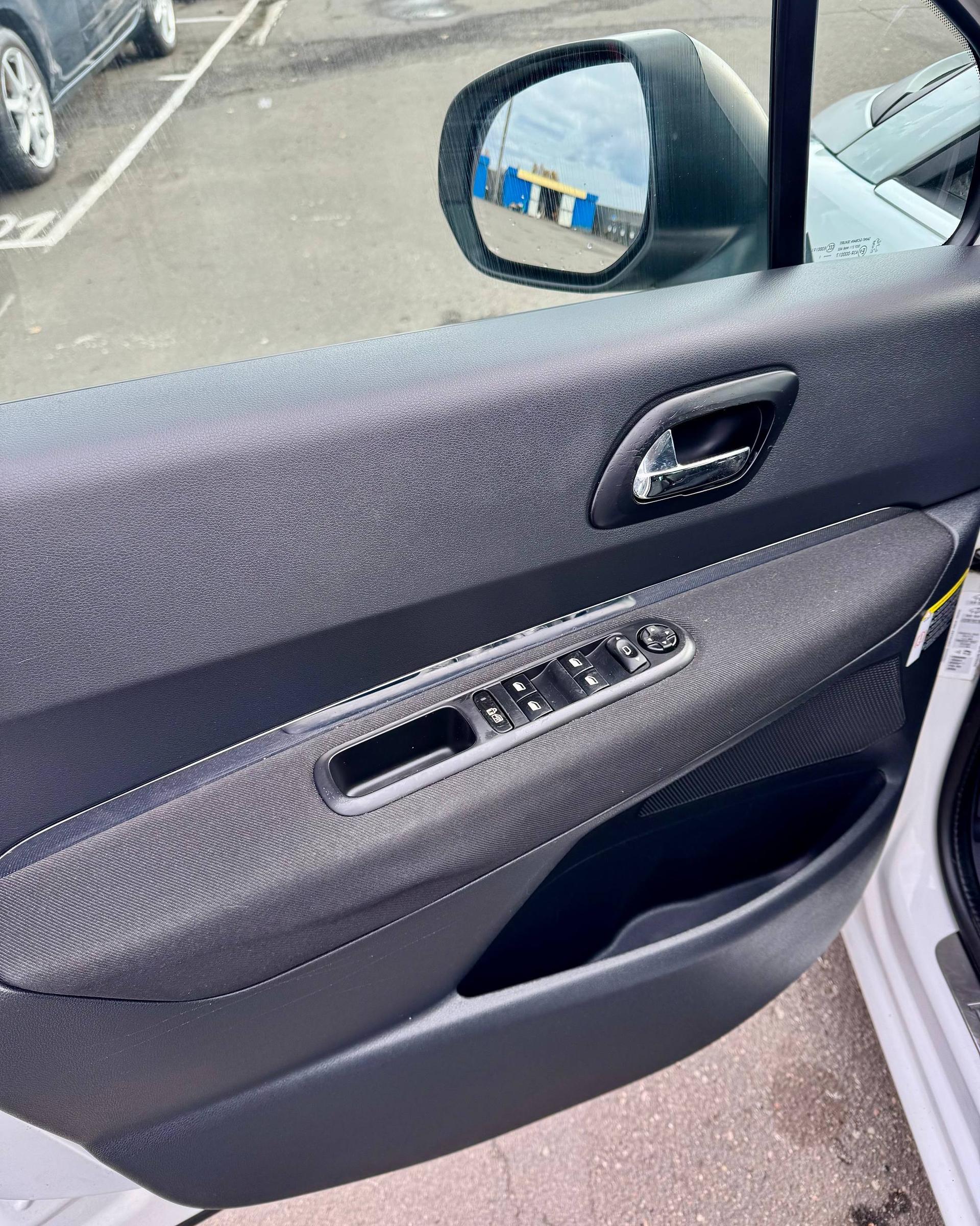 Peugeot 5008 I , 2011 г., механика, дизель  - фото 9