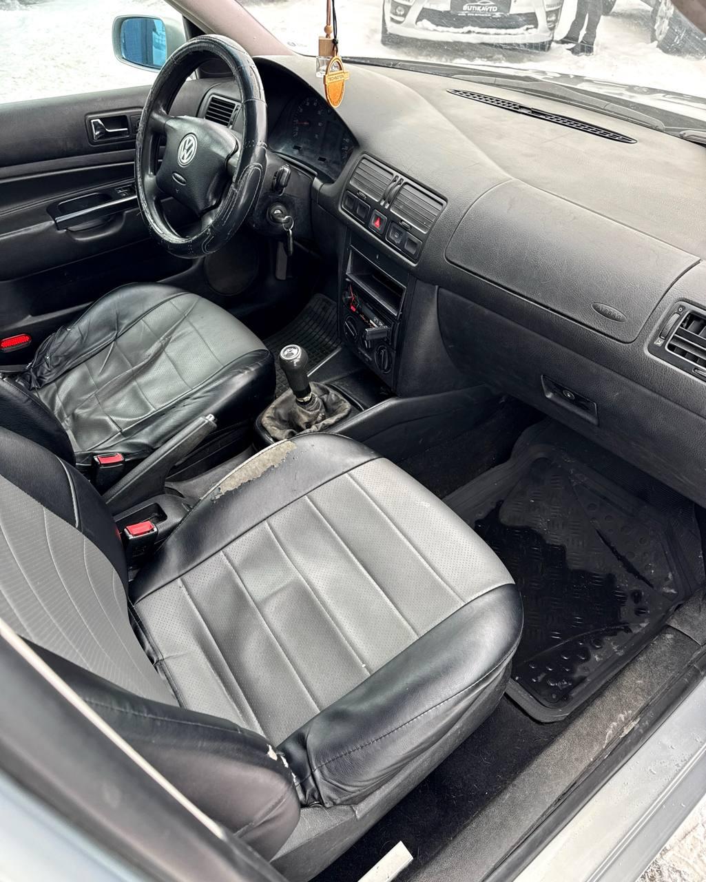 Volkswagen Bora I , 1999 г., механика, бензин - фото 11