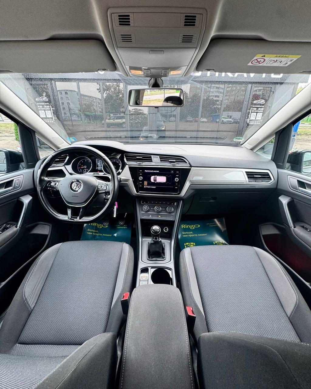 Volkswagen Touran II , 2019 г., механика, бензин - фото 9