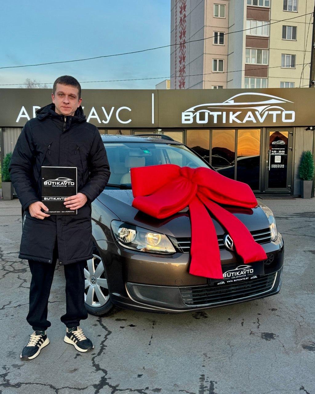 Volkswagen Touran I · 2-й рестайлинг , 2013 г., робот, дизель