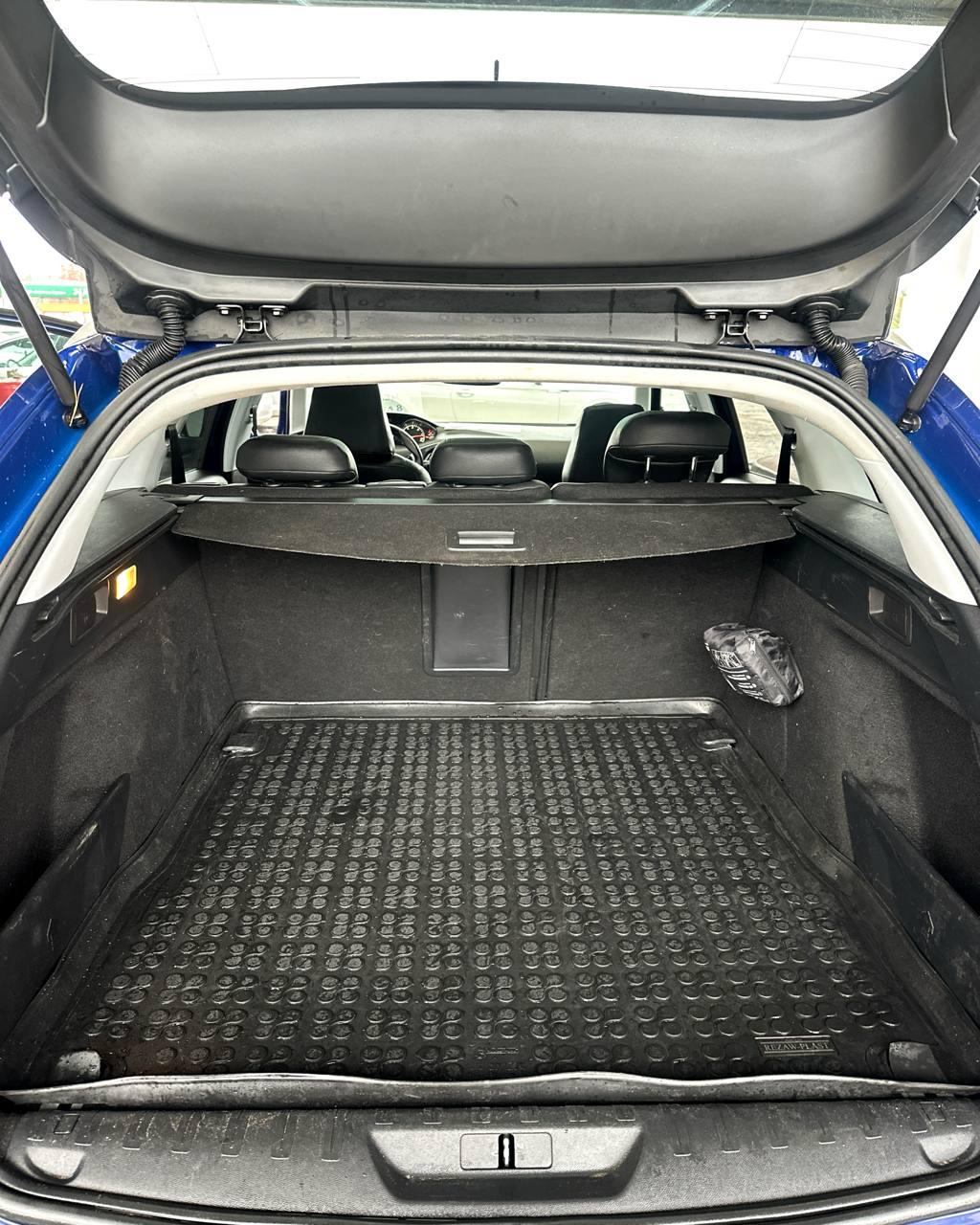 Peugeot 308 T9 · Рестайлинг , 2018 г., автомат, дизель - фото 17