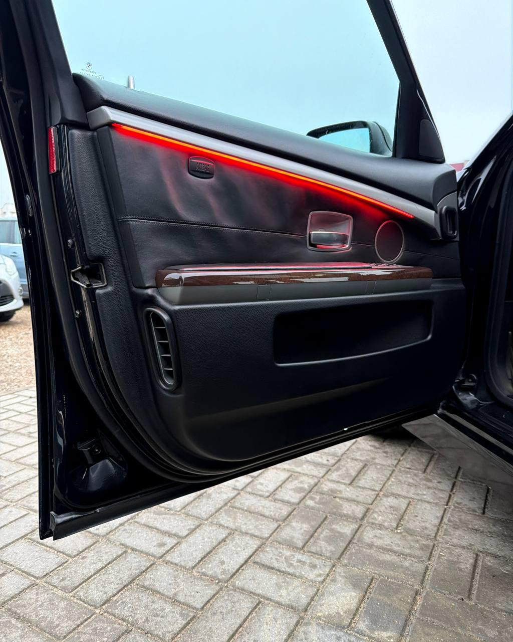 BMW 7 серия E65 E66 · Рестайлинг , 2005 г., автомат, дизель - фото 9