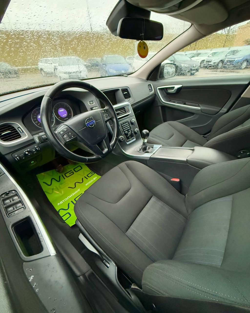 Volvo V60 I , 2011 г., механика, дизель - фото 11