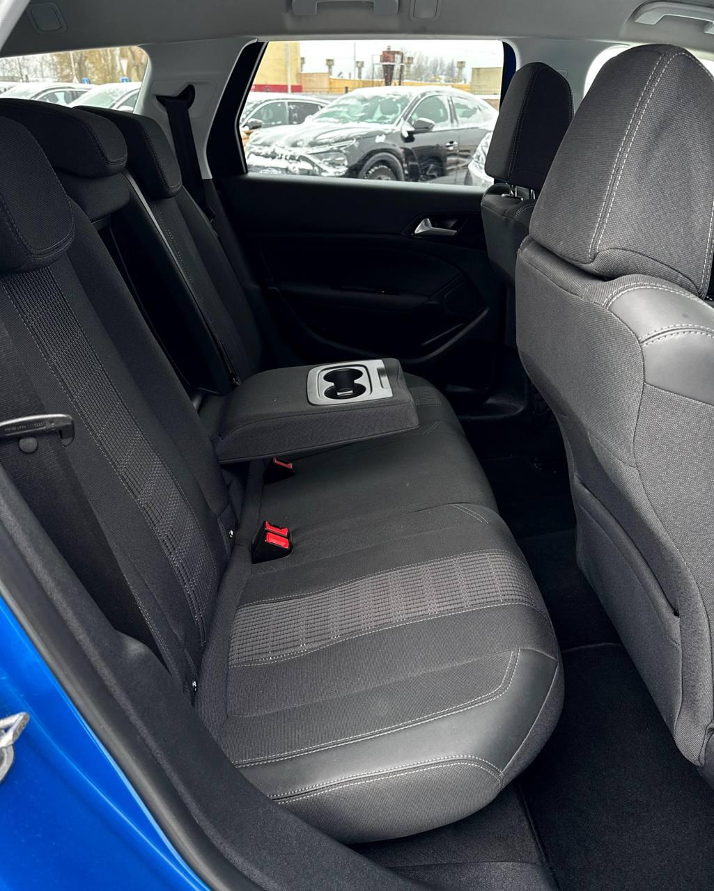 Peugeot 308 T9 · Рестайлинг , 2020 г., механика, бензин - фото 17