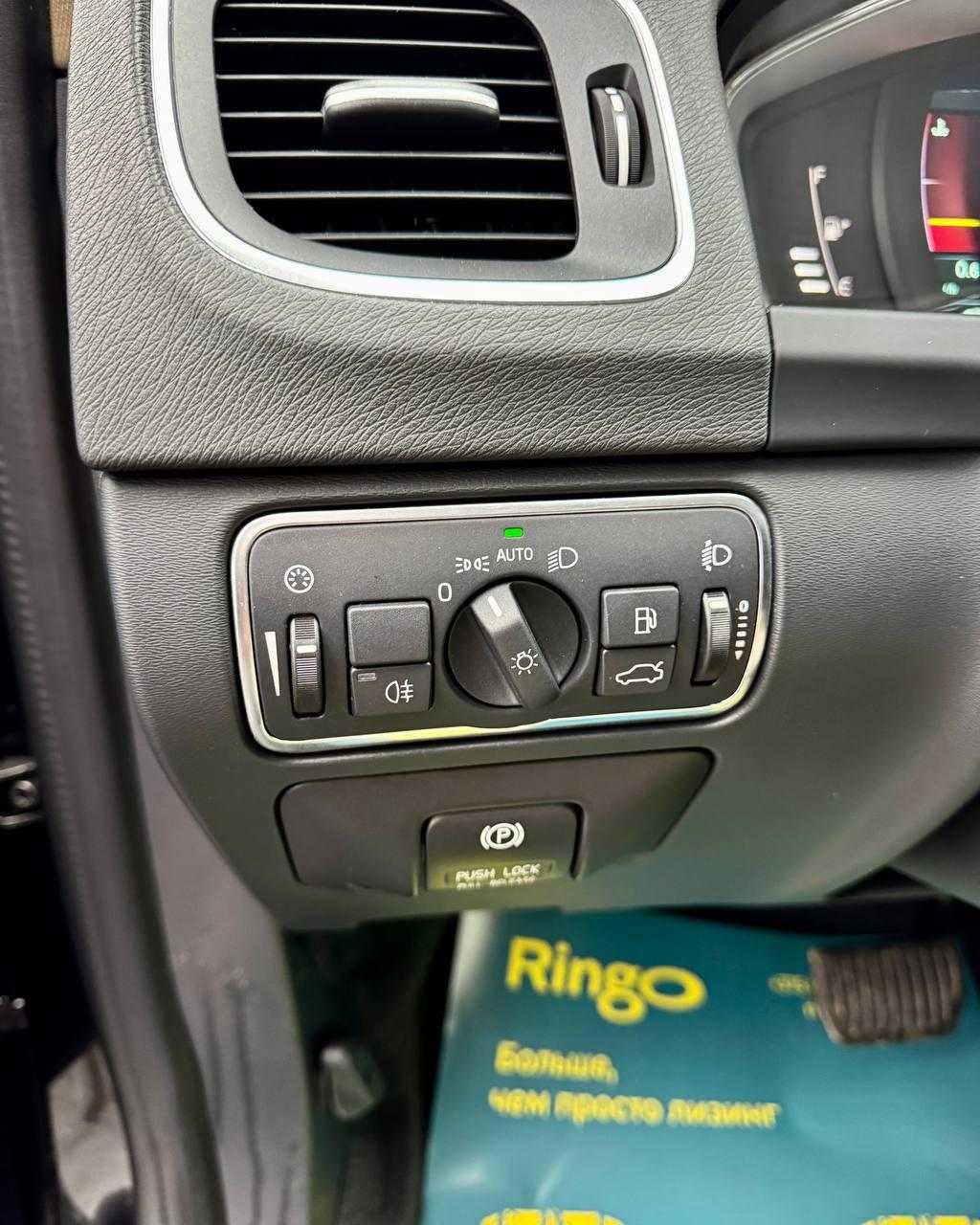 Volvo V60 I · Рестайлинг , 2013 г., робот, дизель - фото 17