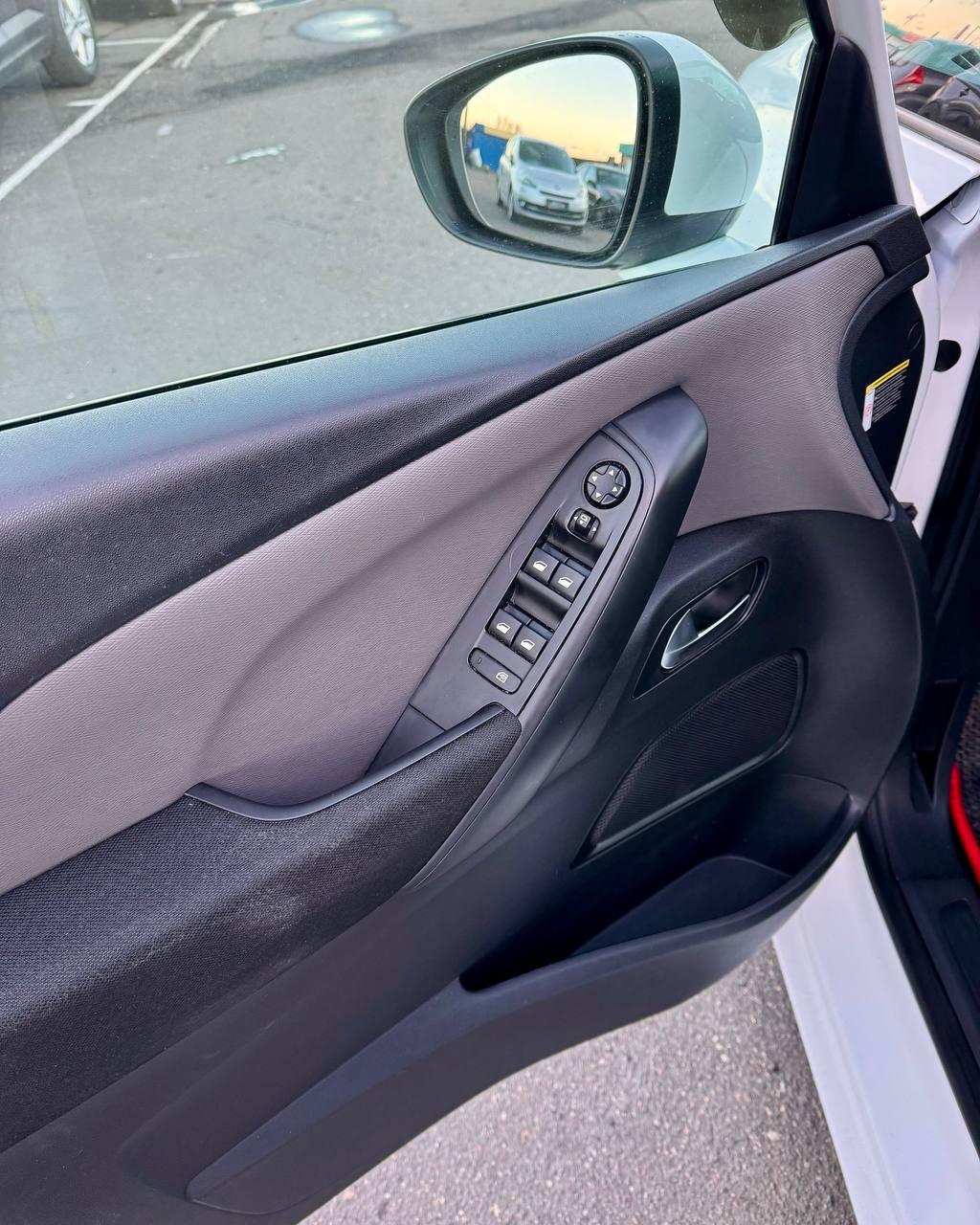 Citroen C4 Spacetourer I , 2019 г., автомат, дизель - фото 9