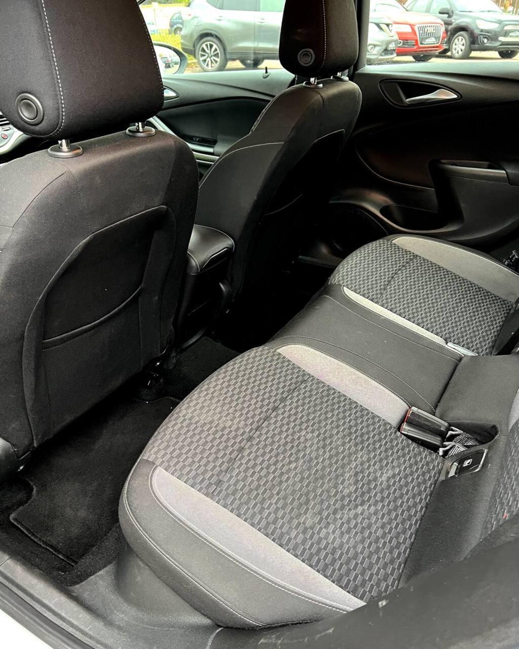 Opel Astra K · Рестайлинг , 2021 г., механика, бензин - фото 12