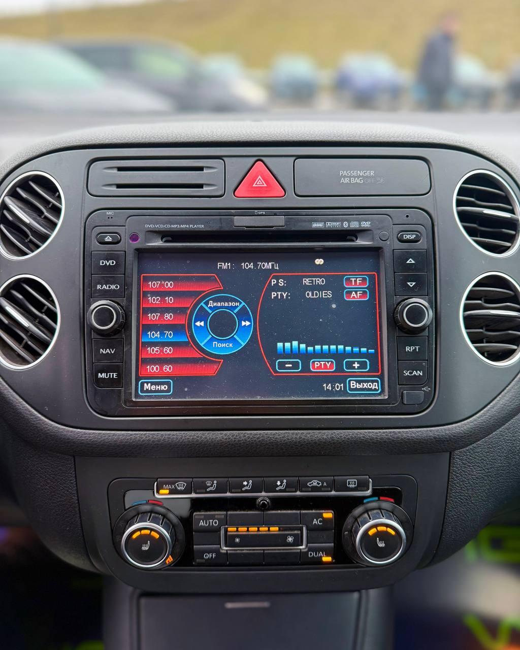 Volkswagen Golf Plus I · Рестайлинг , 2010 г., робот, бензин - фото 17