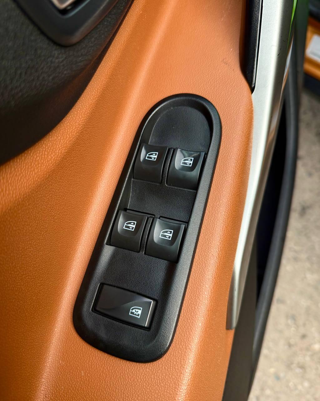 Lada (ВАЗ) XRAY Cross I , 2019 г., механика, бензин - фото 15