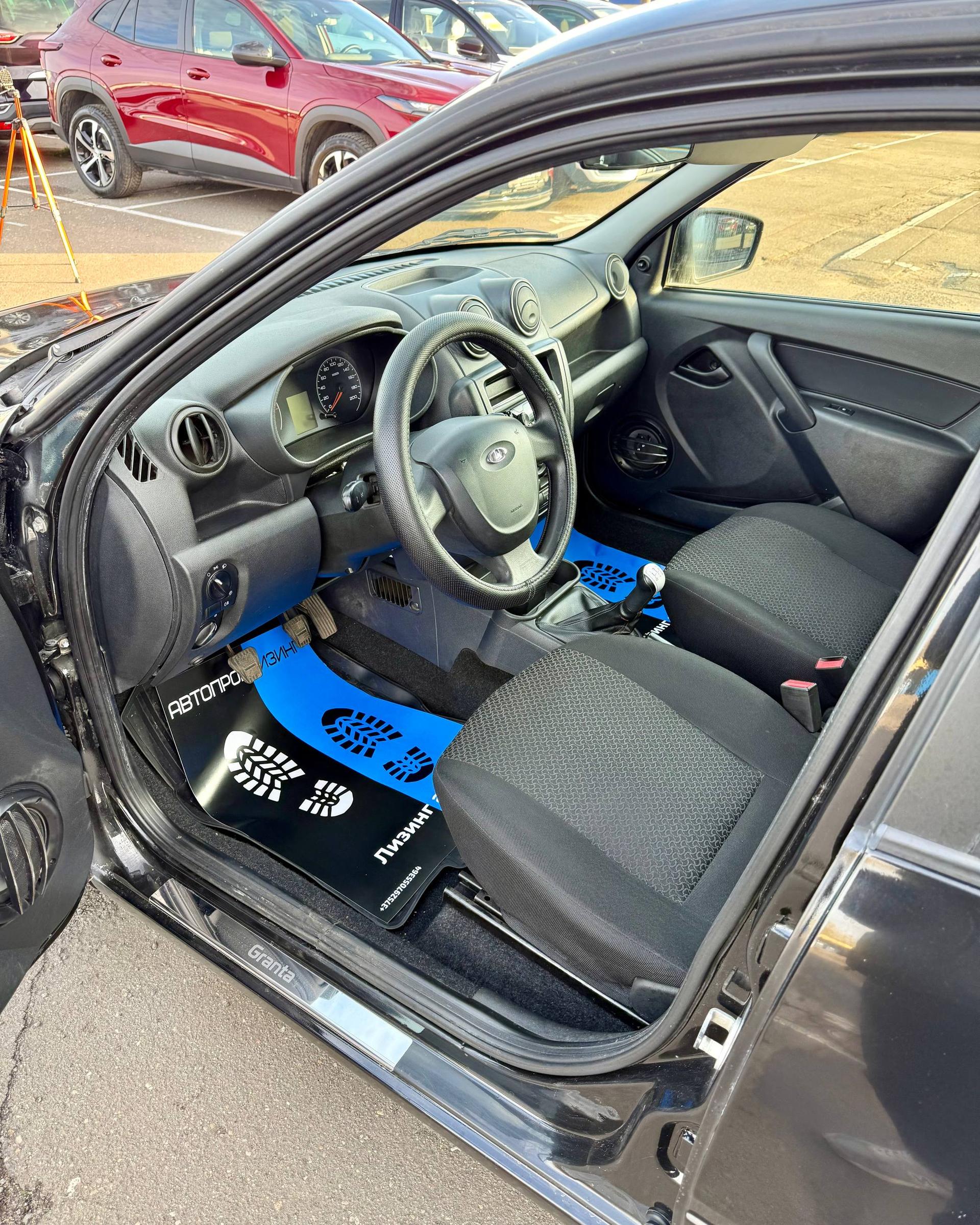 Lada (ВАЗ) Granta I , 2015 г., механика, бензин - фото 10