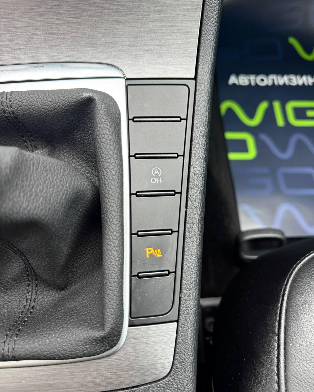 Volkswagen Passat B7 , 2013 г., механика, дизель - фото 19