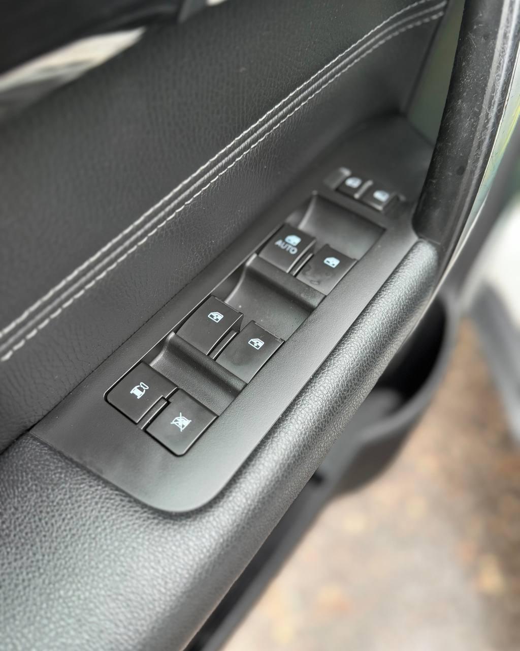 Chevrolet Captiva I · 2-й рестайлинг , 2013 г., автомат, гибрид  - фото 15