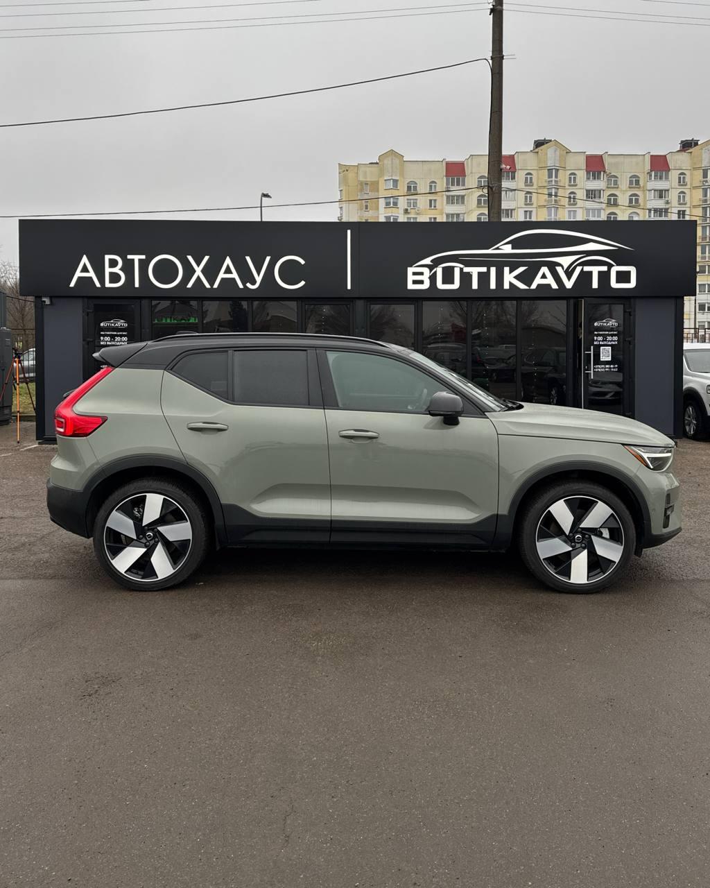 Volvo XC40 I · Рестайлинг , 2023 г., автомат, электро - фото 7