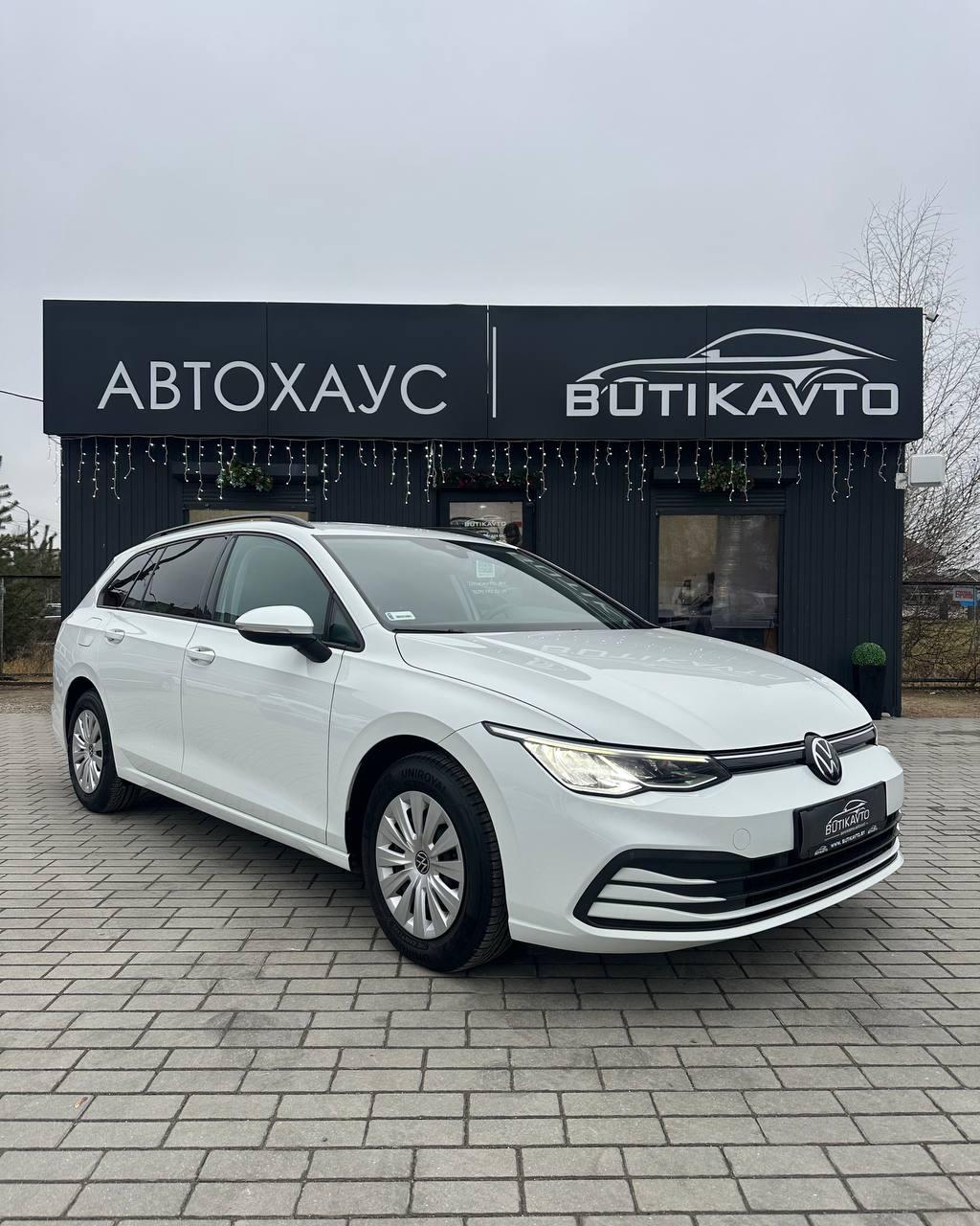 Volkswagen Golf VIII , 2022 г., механика, бензин