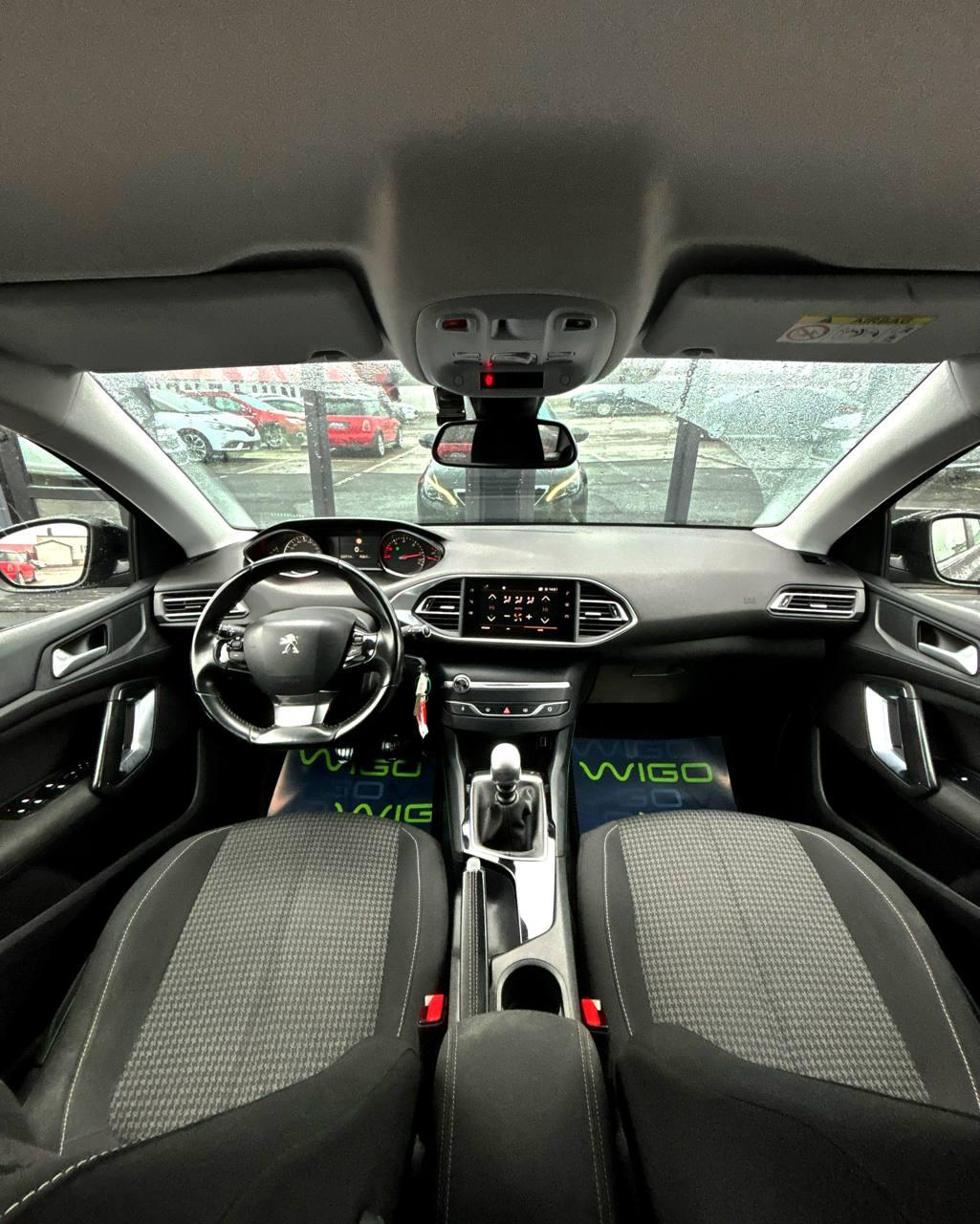 Peugeot 308 T9 · Рестайлинг , 2018 г., механика, дизель - фото 9