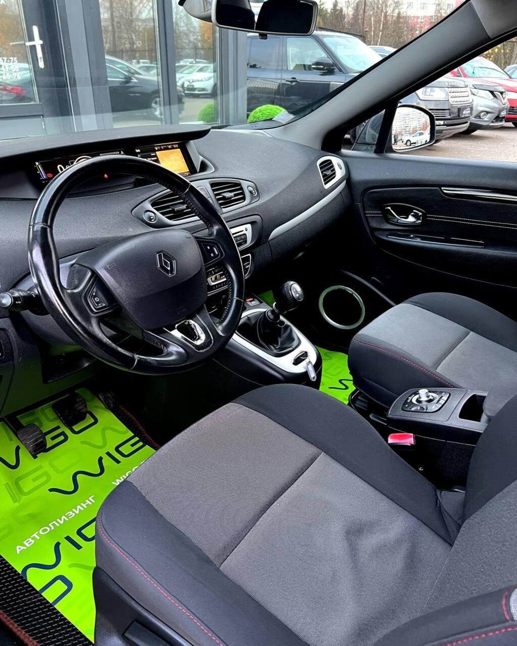 Renault Grand Scenic III · 2-й рестайлинг , 2014 г., механика, дизель - фото 9