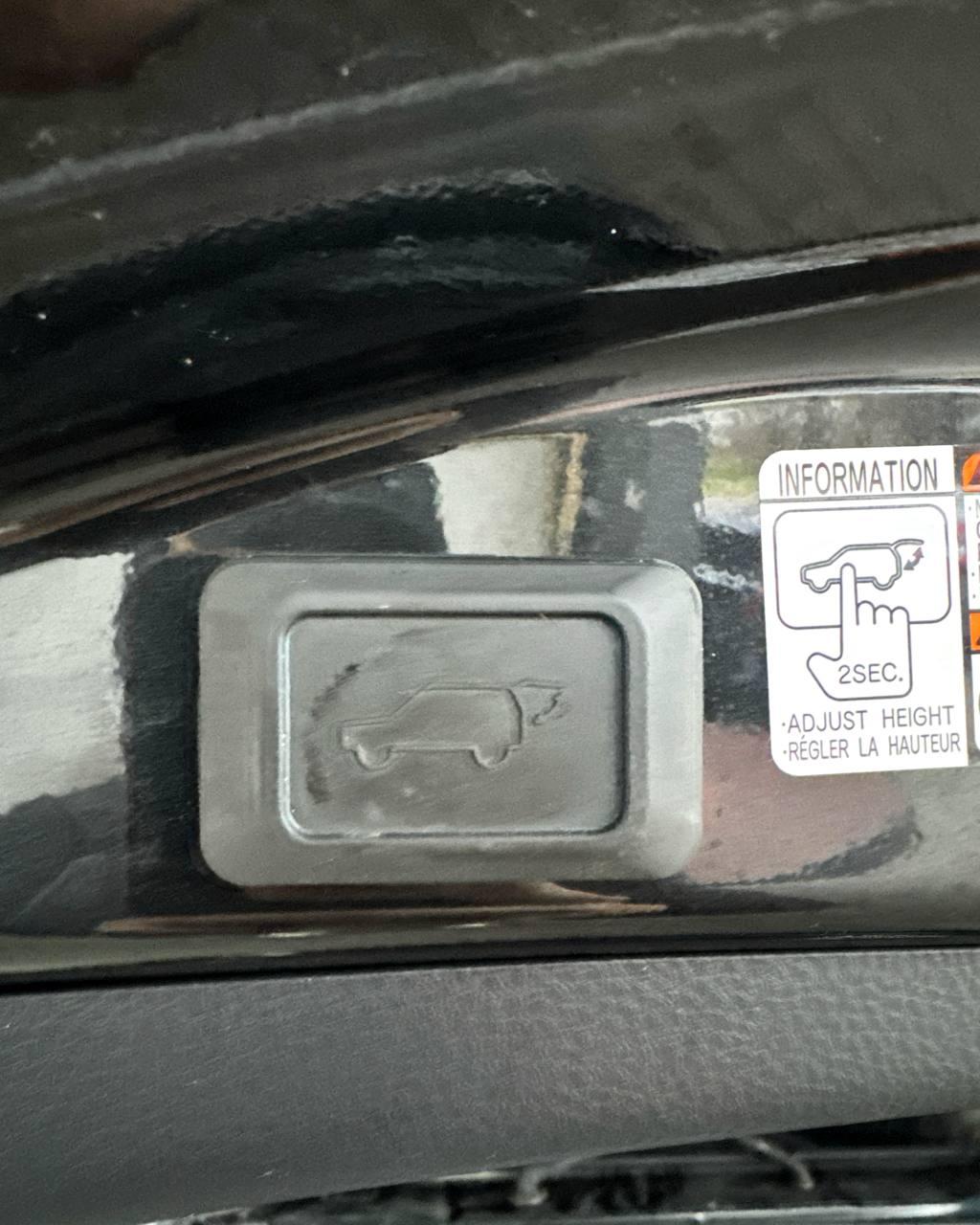 Toyota RAV4 IV (XA40) · Рестайлинг , 2018 г., автомат, бензин - фото 17