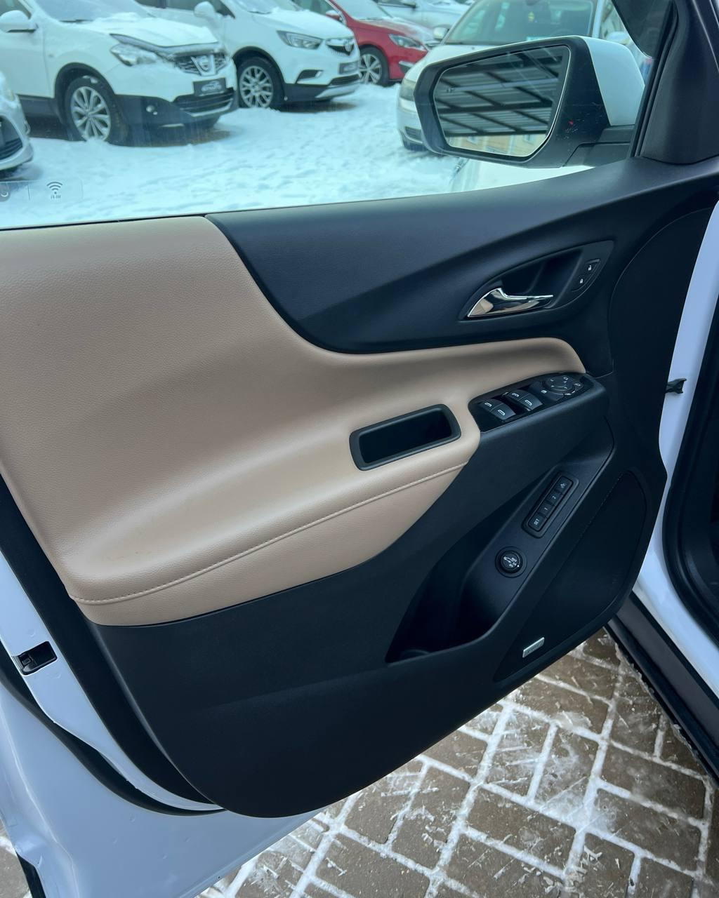 Chevrolet Equinox III · Рестайлинг , 2023 г., автомат, бензин - фото 9