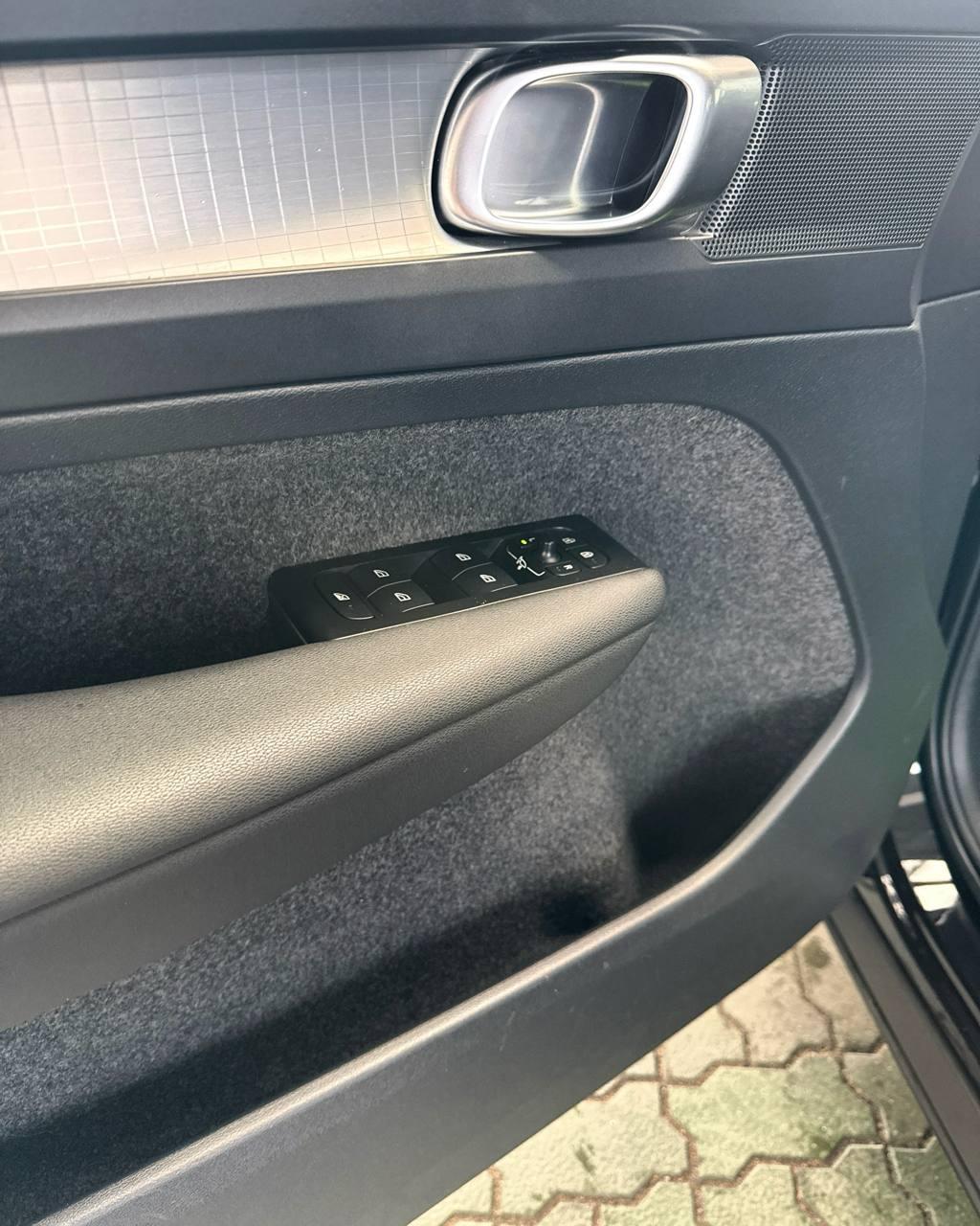 Volvo XC40 I , 2021 г., механика, бензин - фото 9