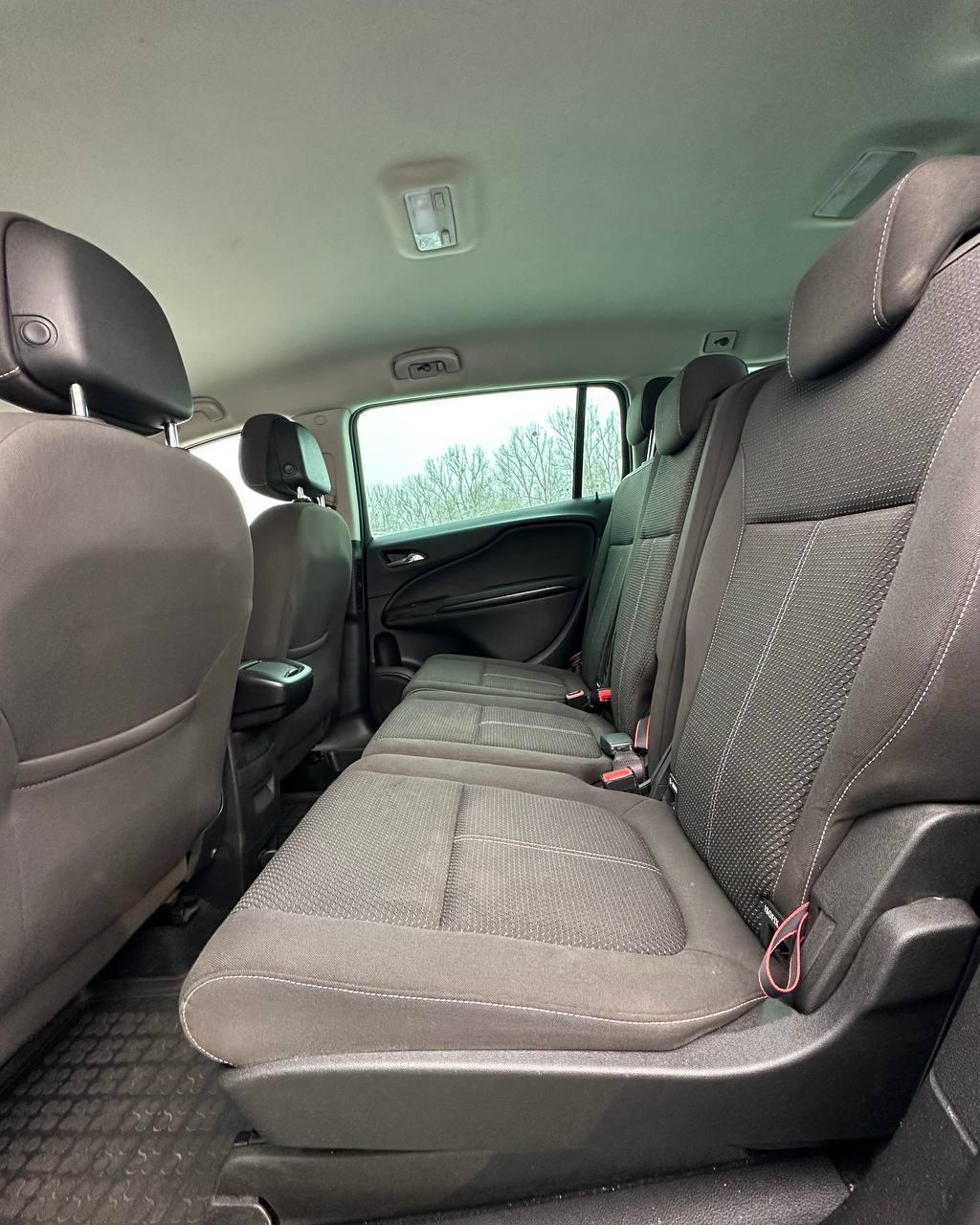 Opel Zafira C , 2015 г., механика, дизель - фото 8