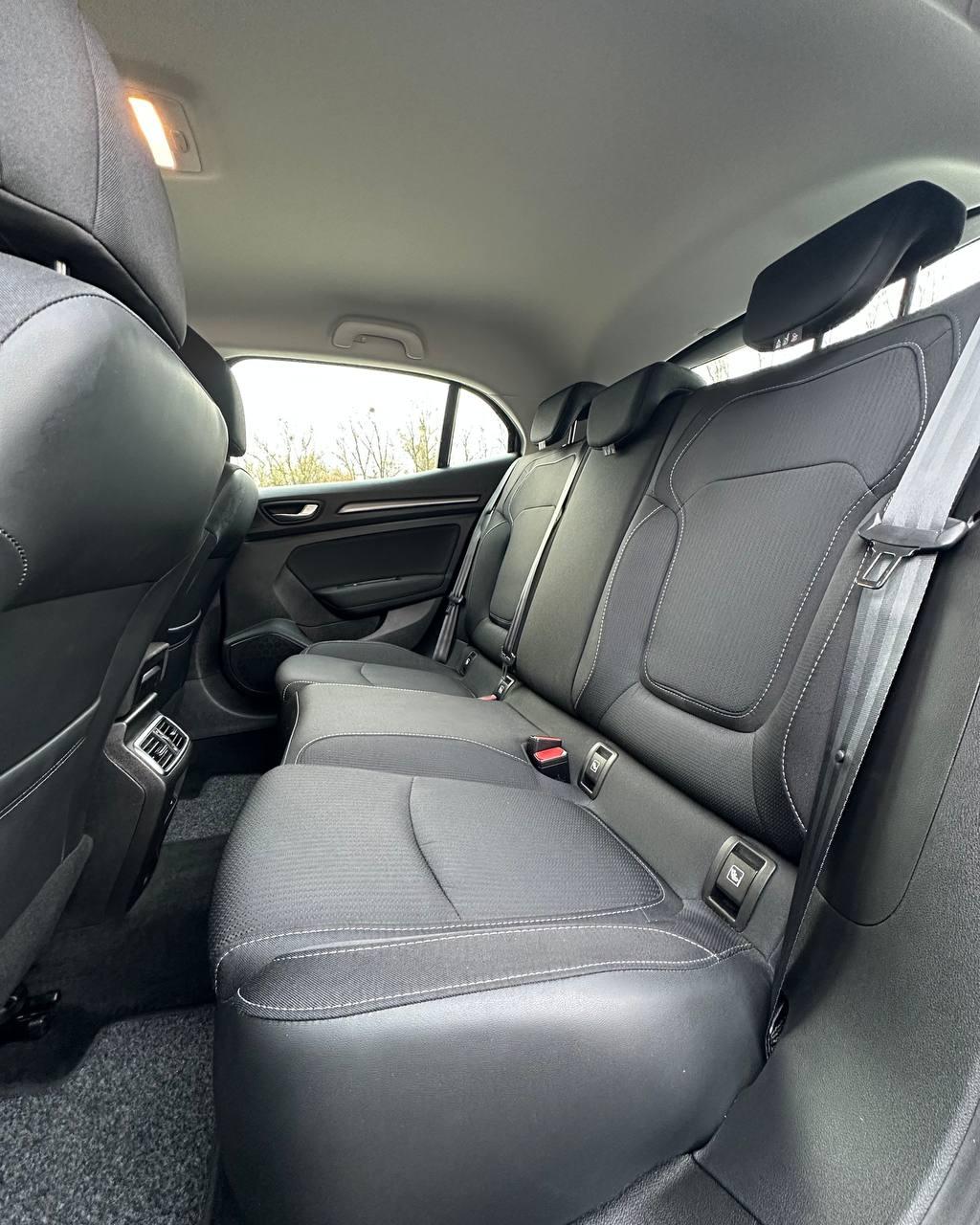 Renault Megane IV · Рестайлинг , 2021 г., механика, бензин - фото 8