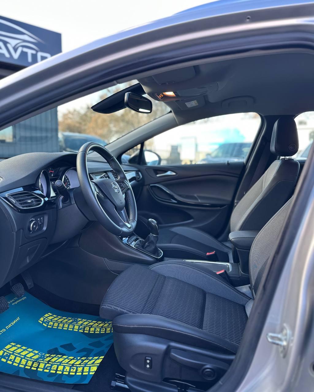 Opel Astra K · Рестайлинг , 2021 г., механика, бензин - фото 7