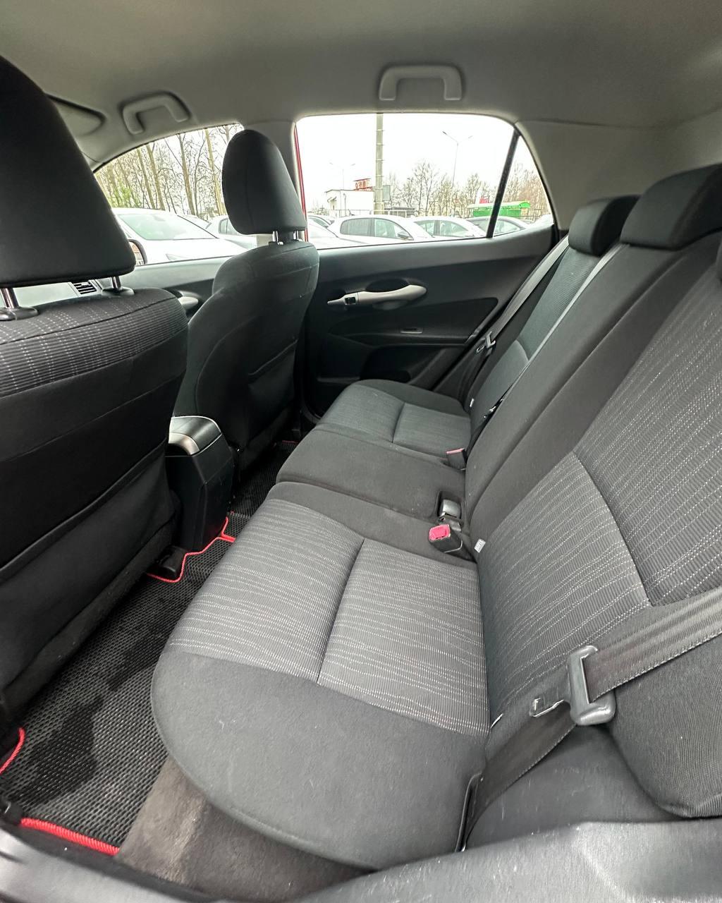 Toyota Auris I (E150) , 2009 г., механика, бензин - фото 8