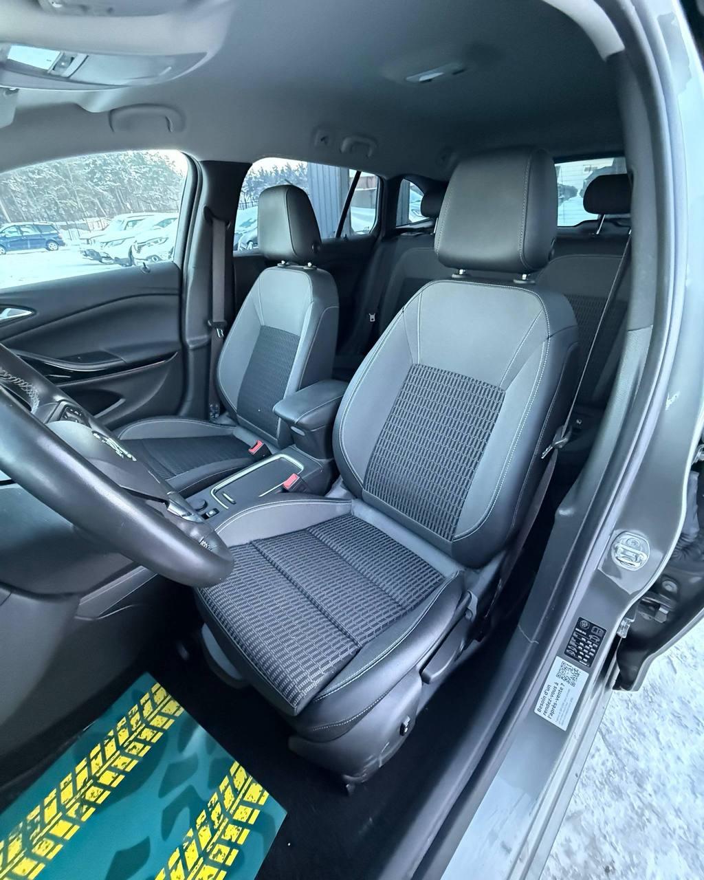 Opel Astra K · Рестайлинг , 2020 г., автомат, дизель - фото 13