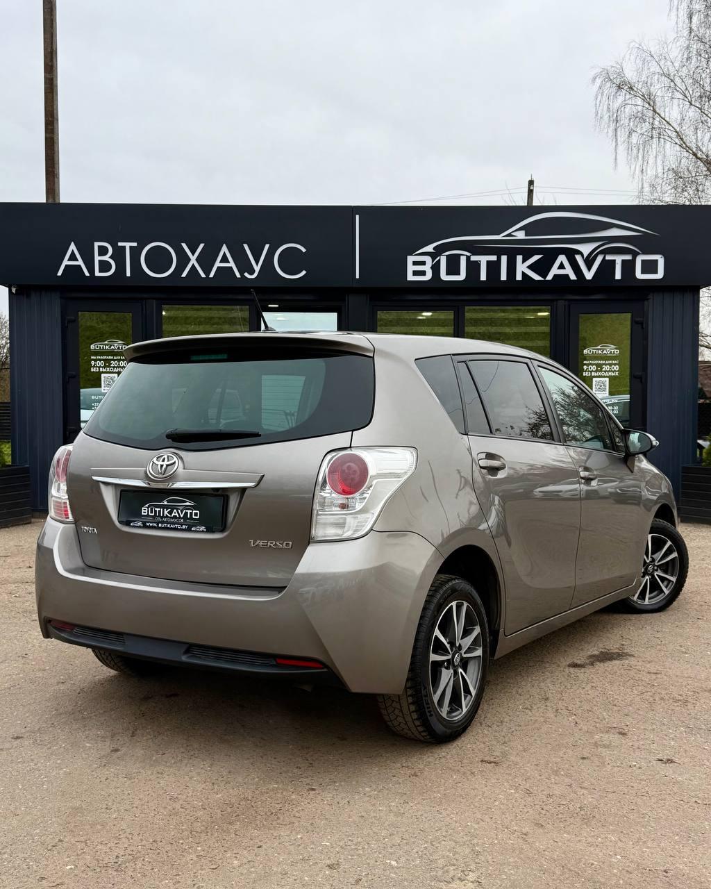 Toyota Verso I · Рестайлинг , 2014 г., механика, дизель - фото 7