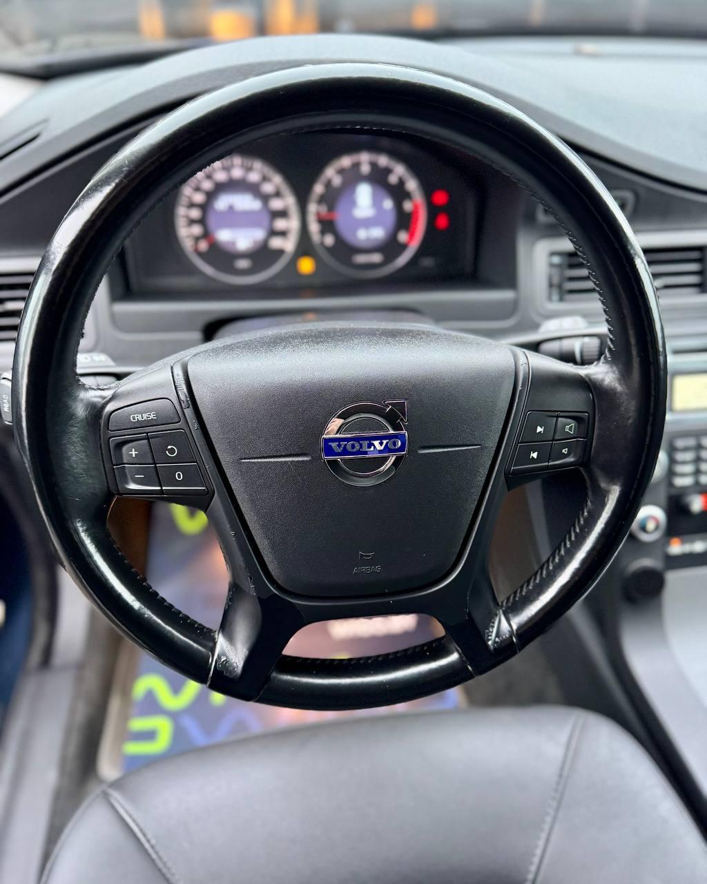 Volvo V70 III , 2010 г., механика, дизель - фото 15