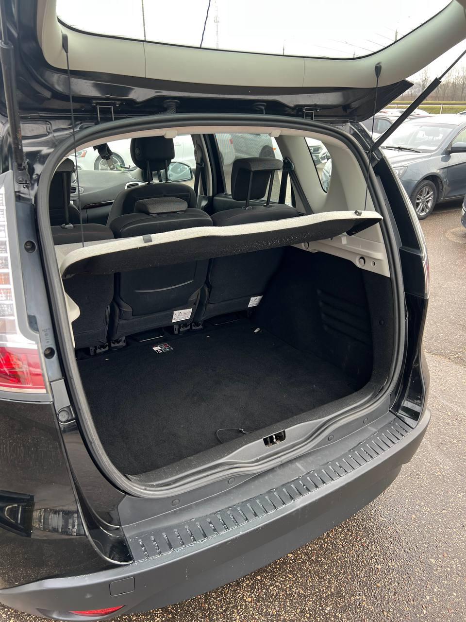 Renault Scenic III · 2-й рестайлинг , 2012 г., механика, дизель - фото 17